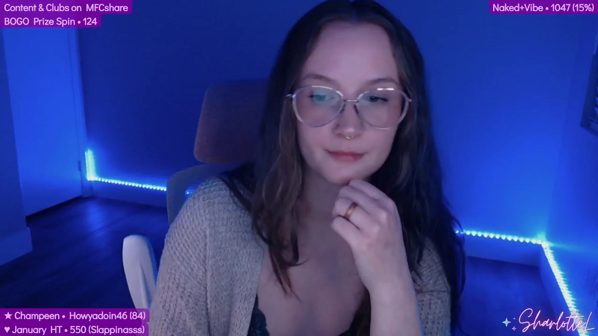 Gallery image thumbnail from SharlotteL's myfreecams stream on, 01/31/2024, 01:49 image 15 of 20