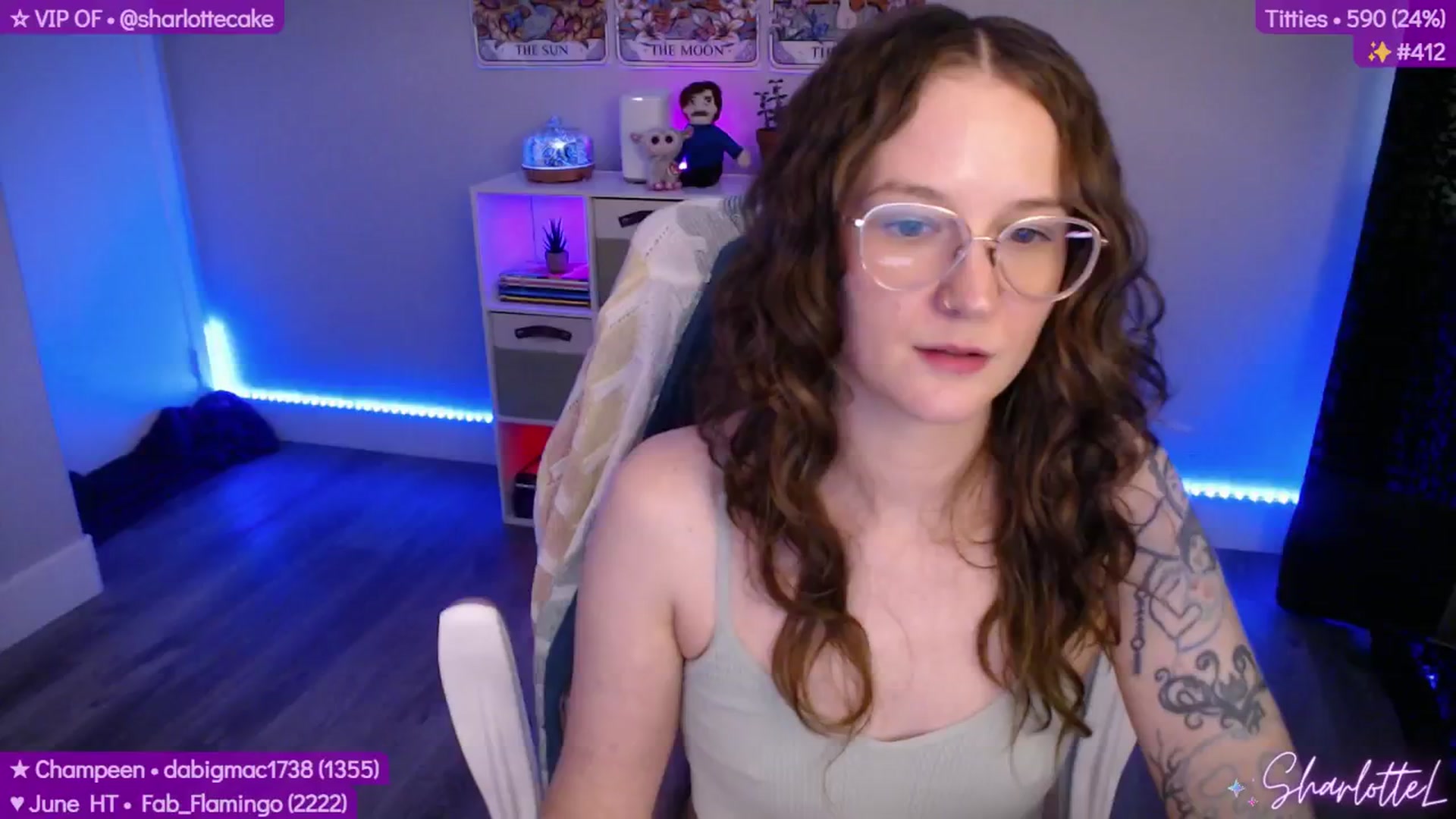Gallery image thumbnail from SharlotteL's myfreecams stream on, 06/16/2025, 23:45 image 13 of 20