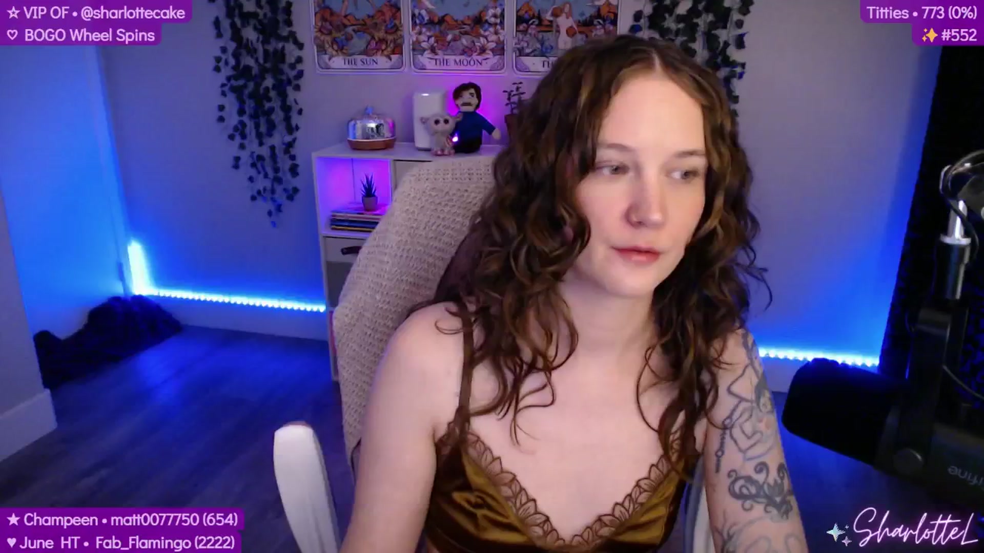 Gallery image thumbnail from SharlotteL's myfreecams stream on, 06/22/2025, 03:34 image 16 of 20
