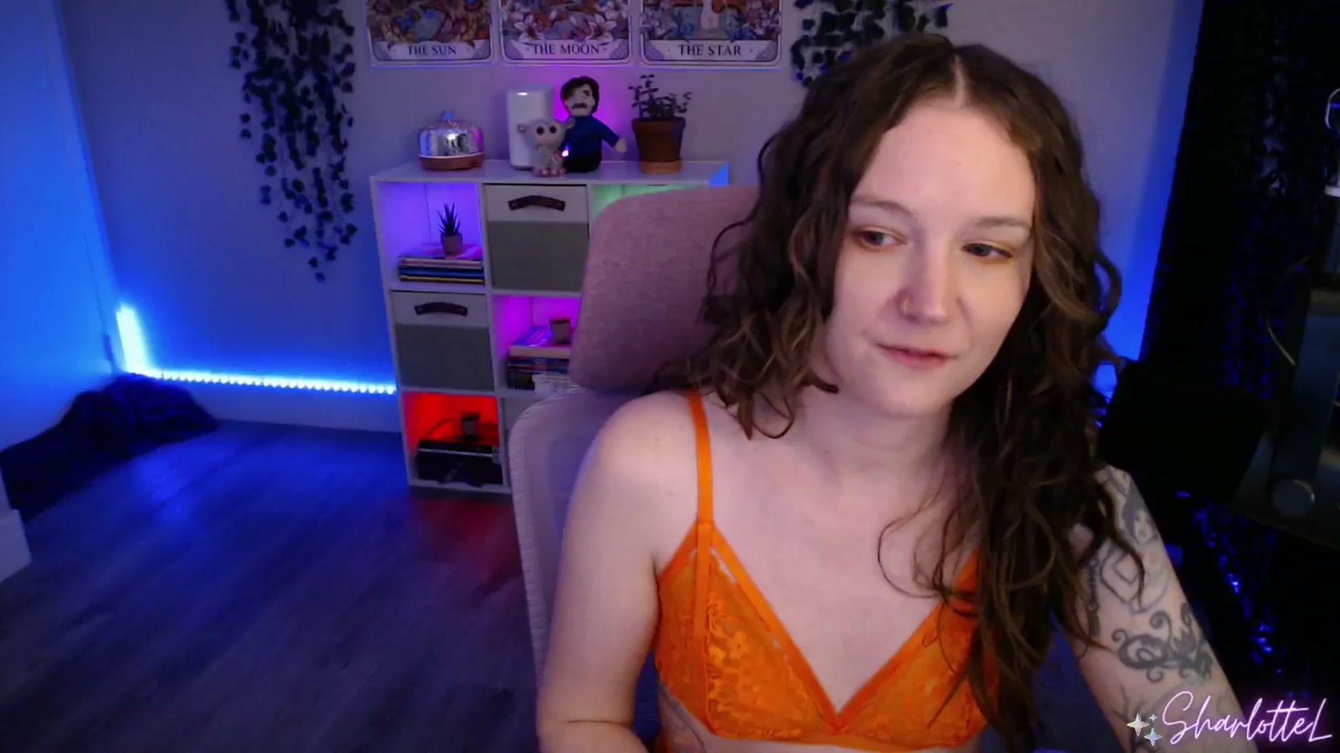 Gallery image thumbnail from SharlotteL's myfreecams stream on, 07/01/2025, 01:31 image 5 of 20