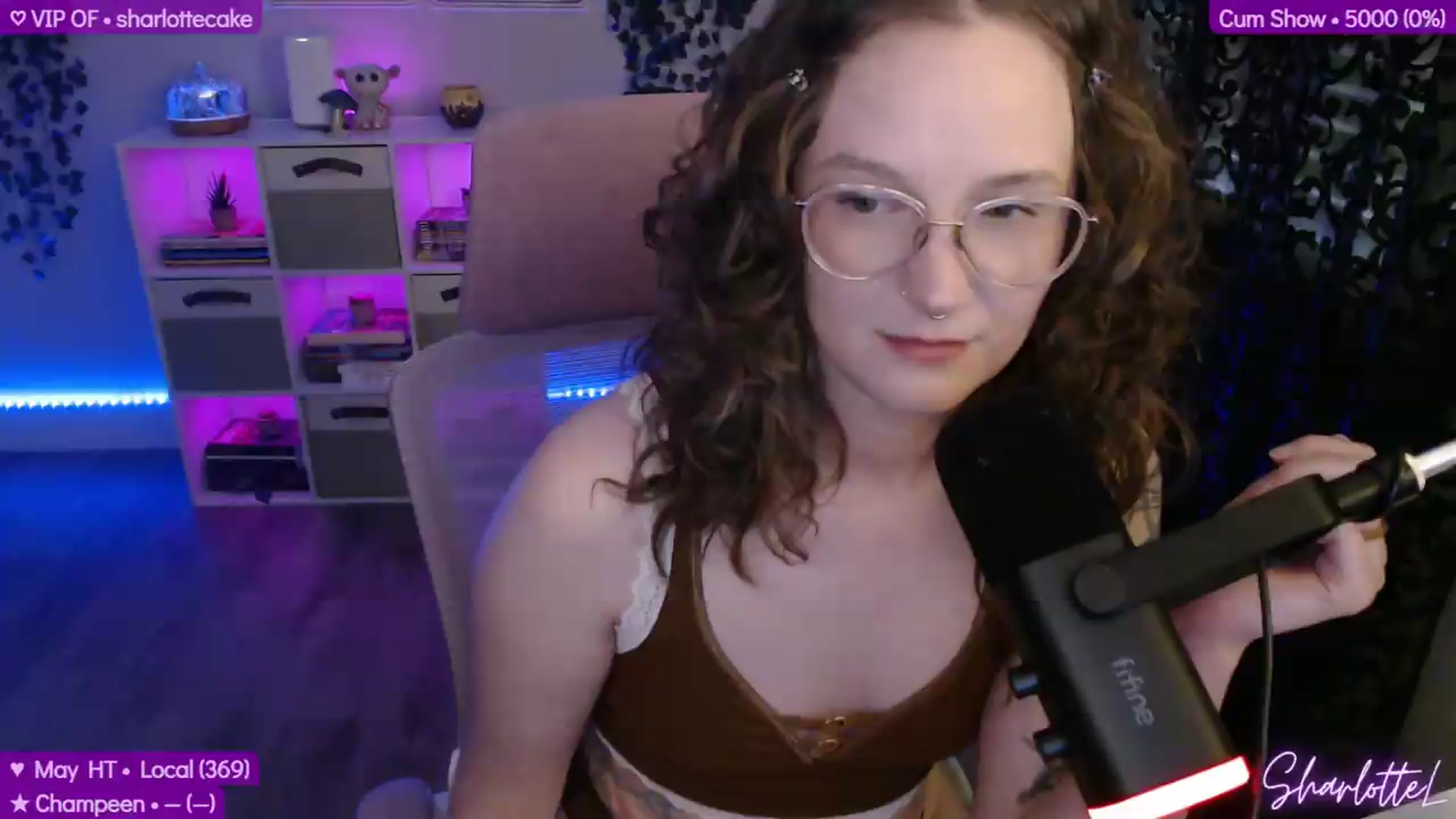 Gallery image thumbnail from SharlotteL's myfreecams stream on, 05/18/2026, 20:23 image 10 of 20