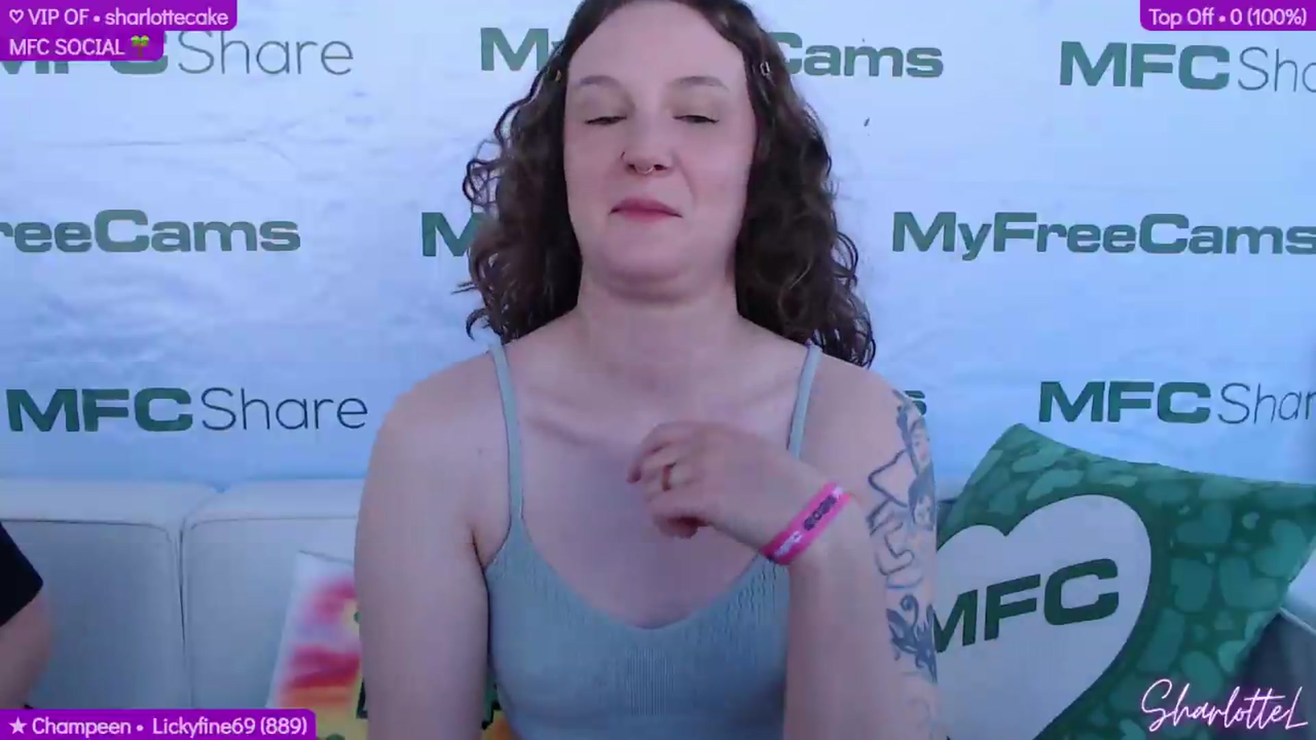 Gallery image thumbnail from SharlotteL's myfreecams stream on, 05/20/2026, 02:22 image 4 of 20