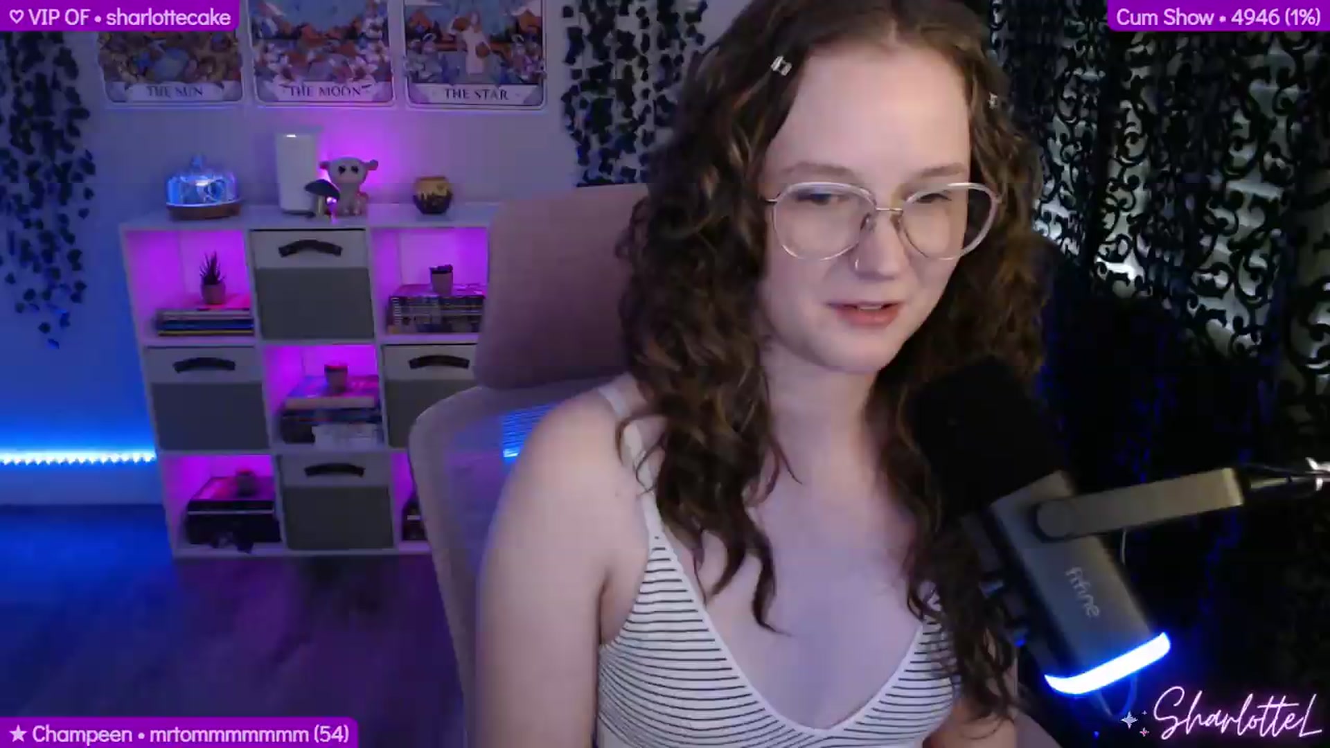 Gallery image thumbnail from SharlotteL's myfreecams stream on, 06/01/2026, 21:25 image 18 of 20