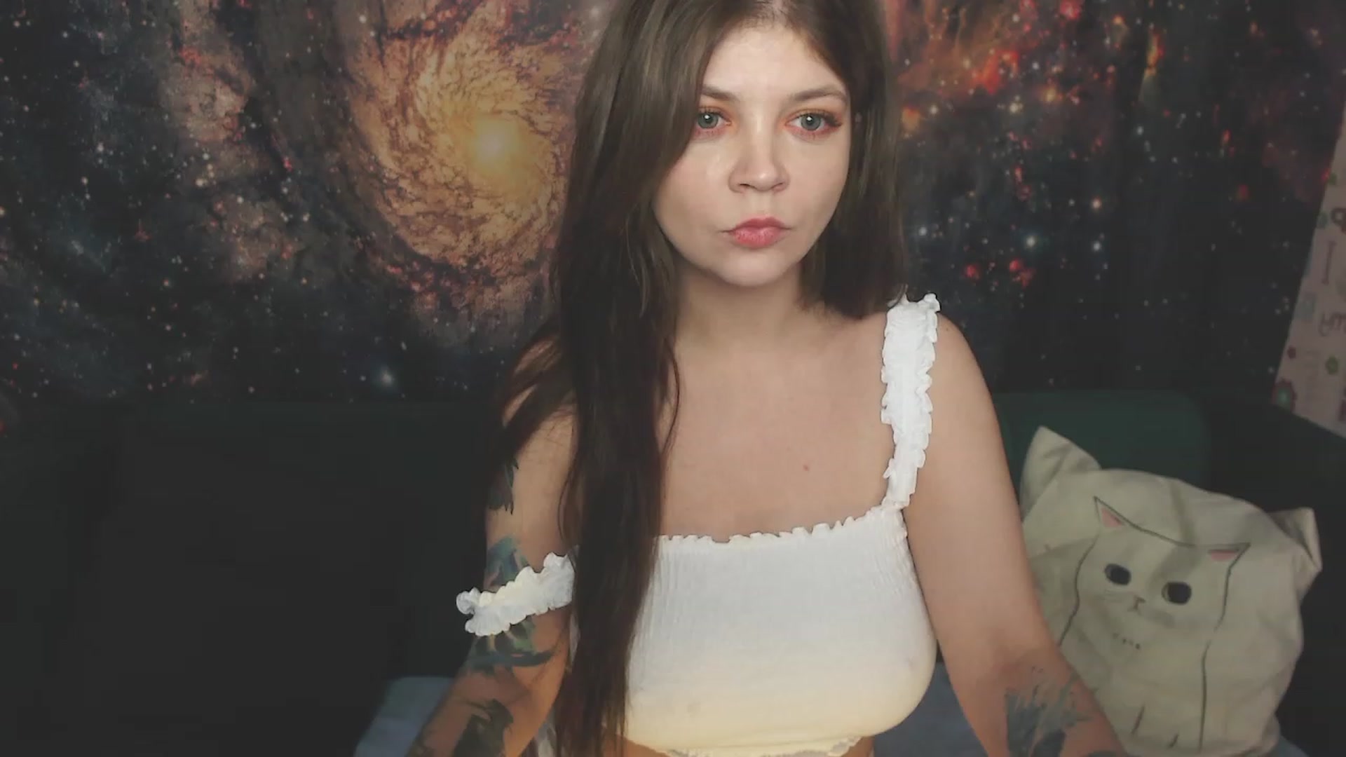 Gallery image thumbnail from SharmyMy's myfreecams stream on, 11/18/2022, 07:23 image 1 of 20