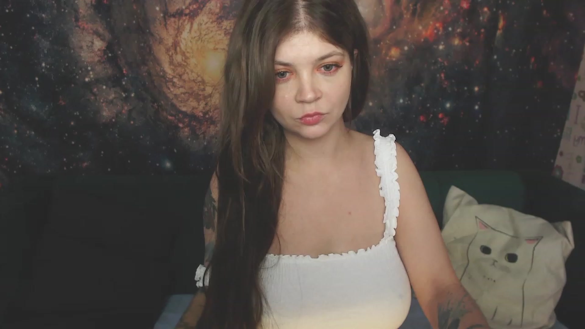 Gallery image thumbnail from SharmyMy's myfreecams stream on, 11/18/2022, 07:23 image 5 of 20