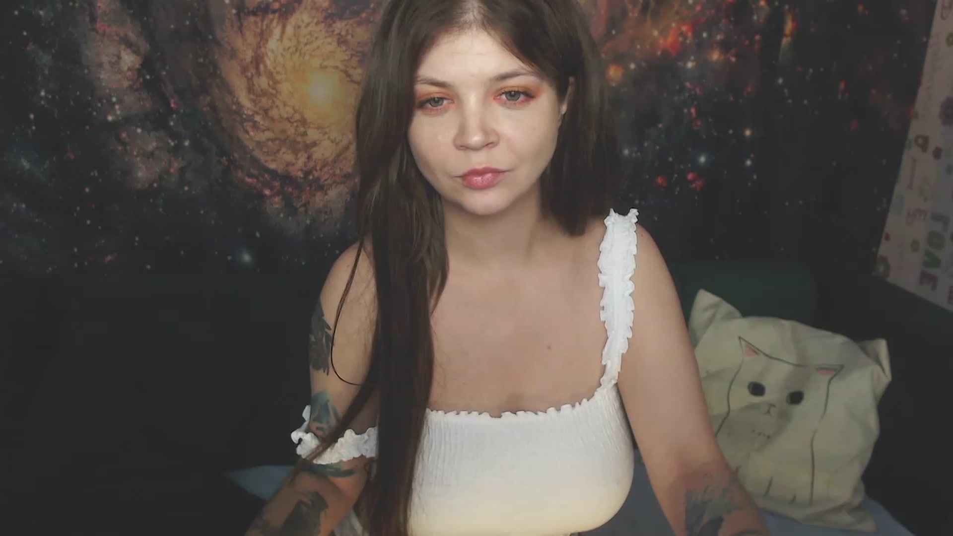 Gallery image thumbnail from SharmyMy's myfreecams stream on, 11/18/2022, 08:19 image 19 of 20