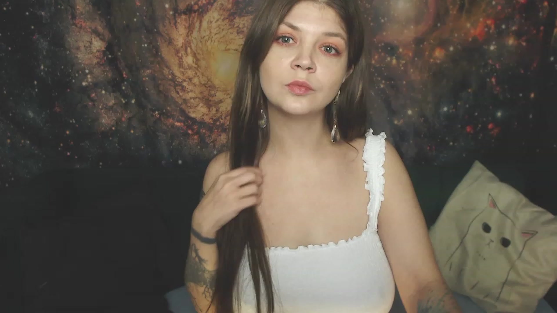Gallery image thumbnail from SharmyMy's myfreecams stream on, 11/22/2022, 11:53 image 2 of 20