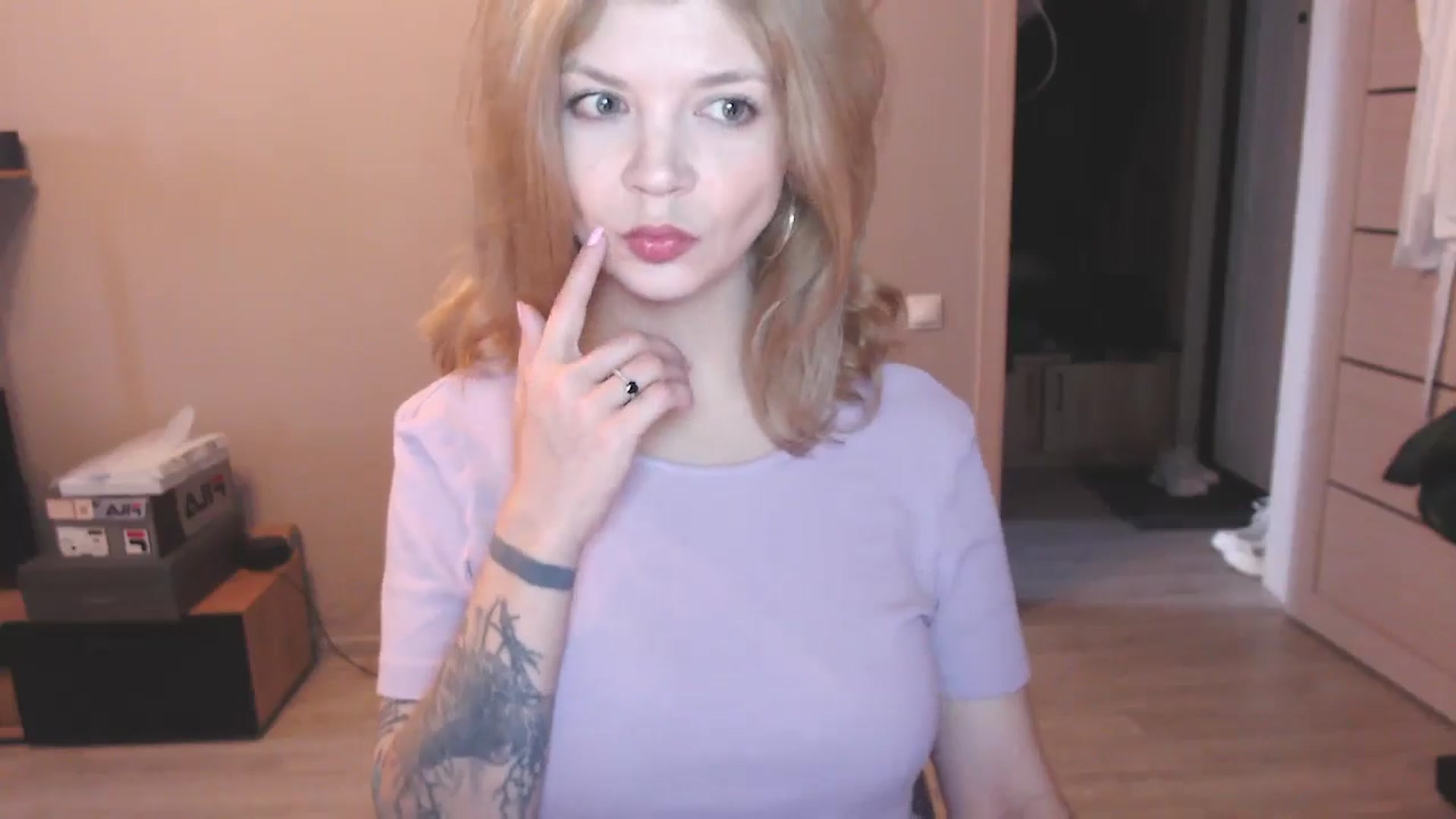 Gallery image thumbnail from SharmyMy's myfreecams stream on, 04/16/2026, 08:55 image 3 of 20