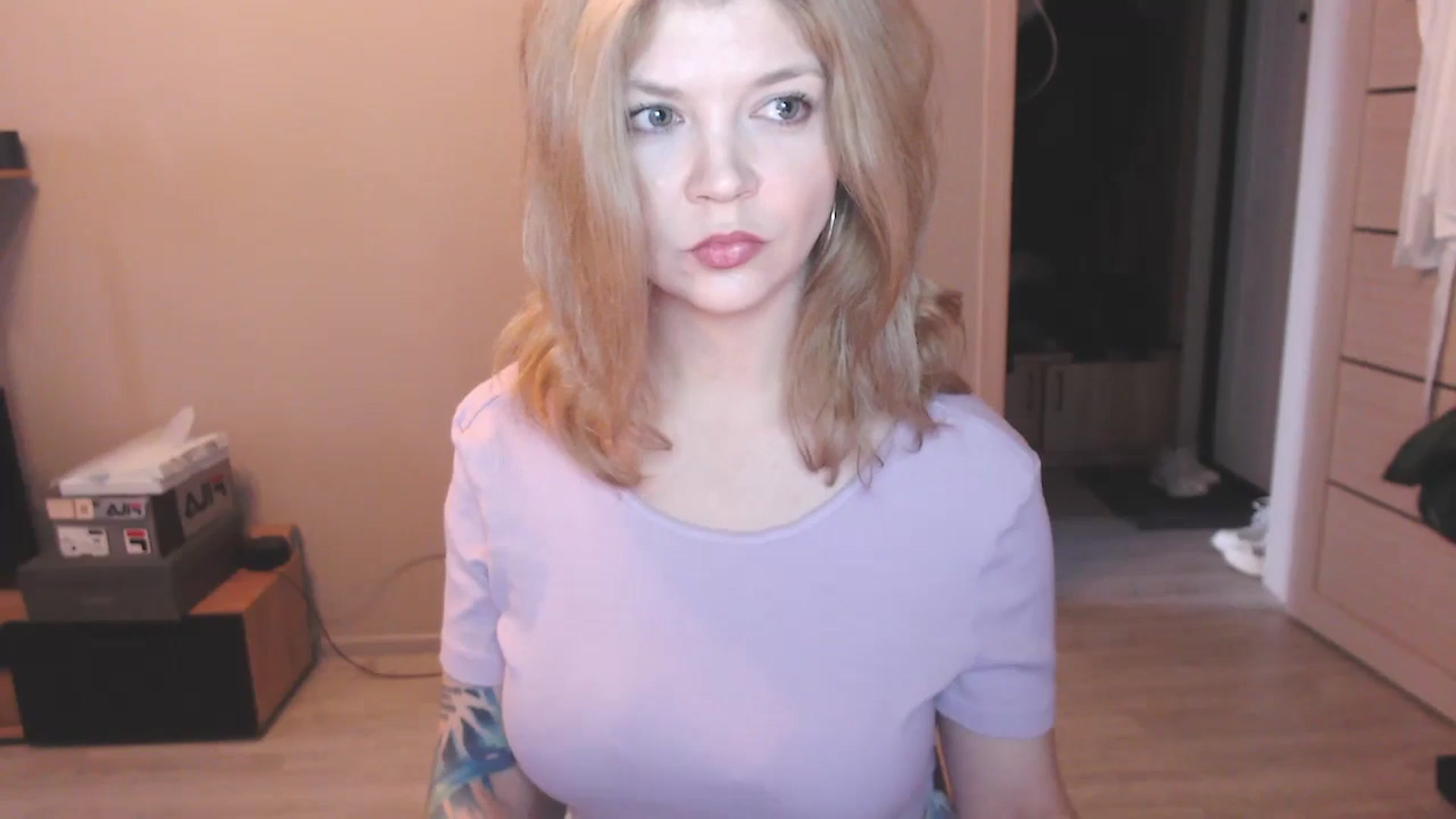 Gallery image thumbnail from SharmyMy's myfreecams stream on, 04/16/2026, 08:55 image 10 of 20