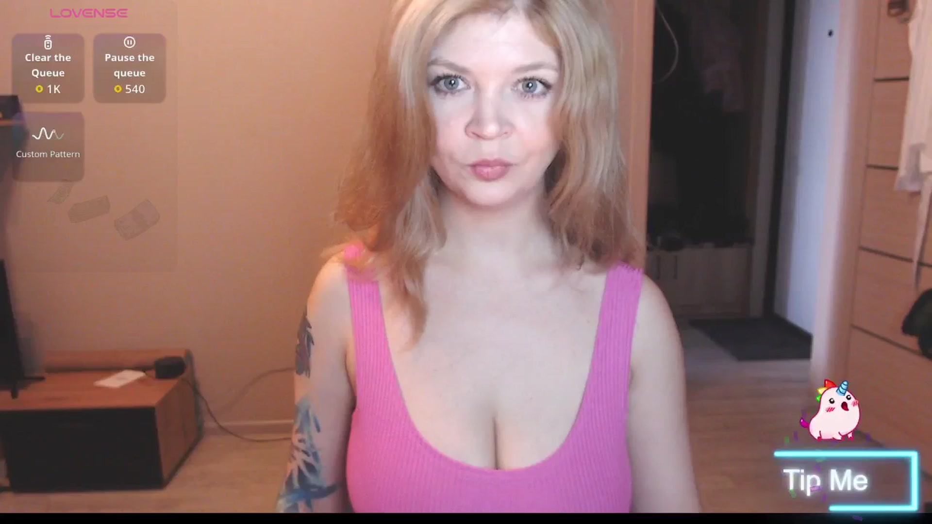 Gallery image thumbnail from SharmyMy's myfreecams stream on, 04/18/2026, 10:28 image 9 of 20