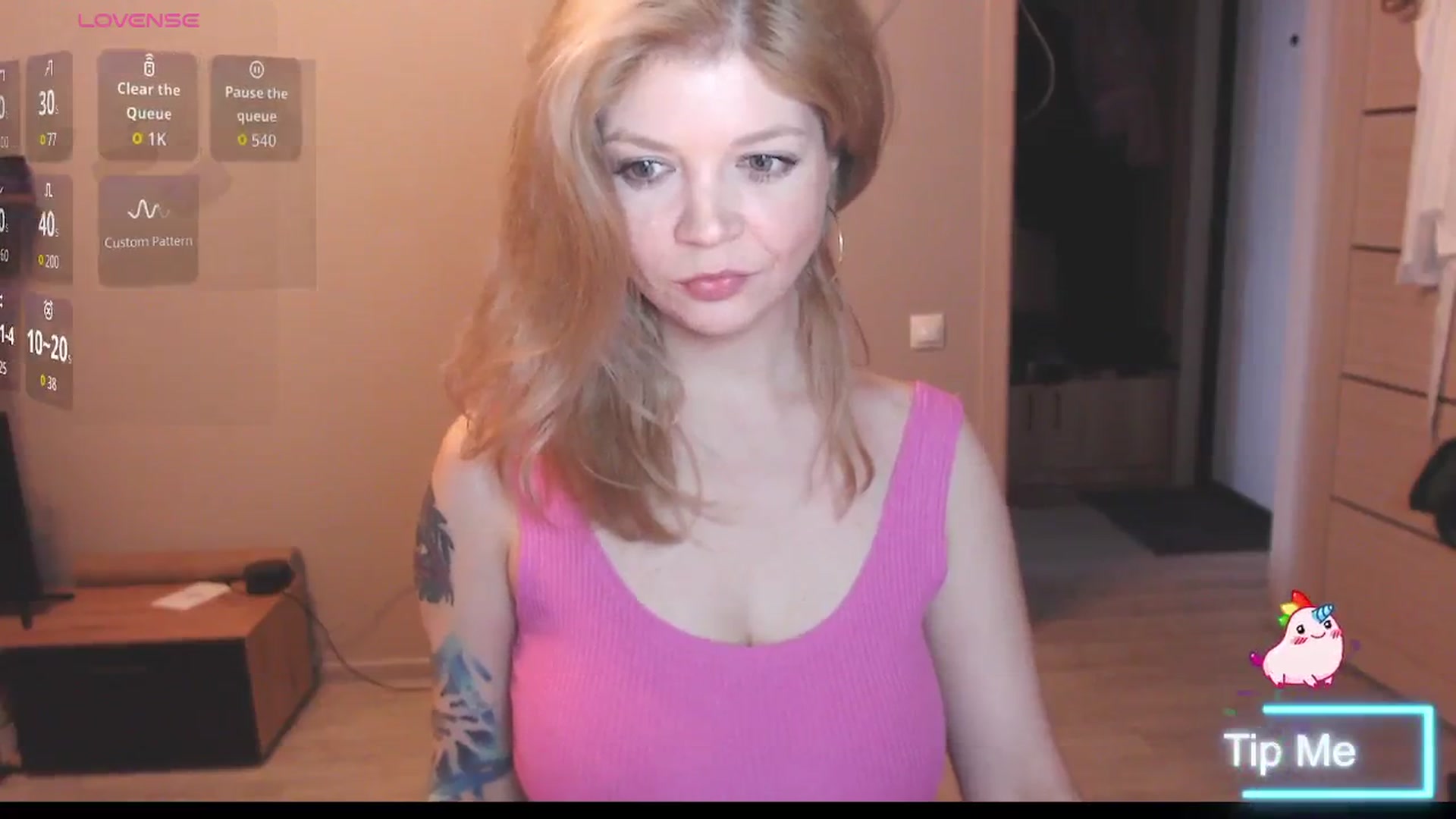 Gallery image thumbnail from SharmyMy's myfreecams stream on, 04/18/2026, 11:33 image 5 of 20