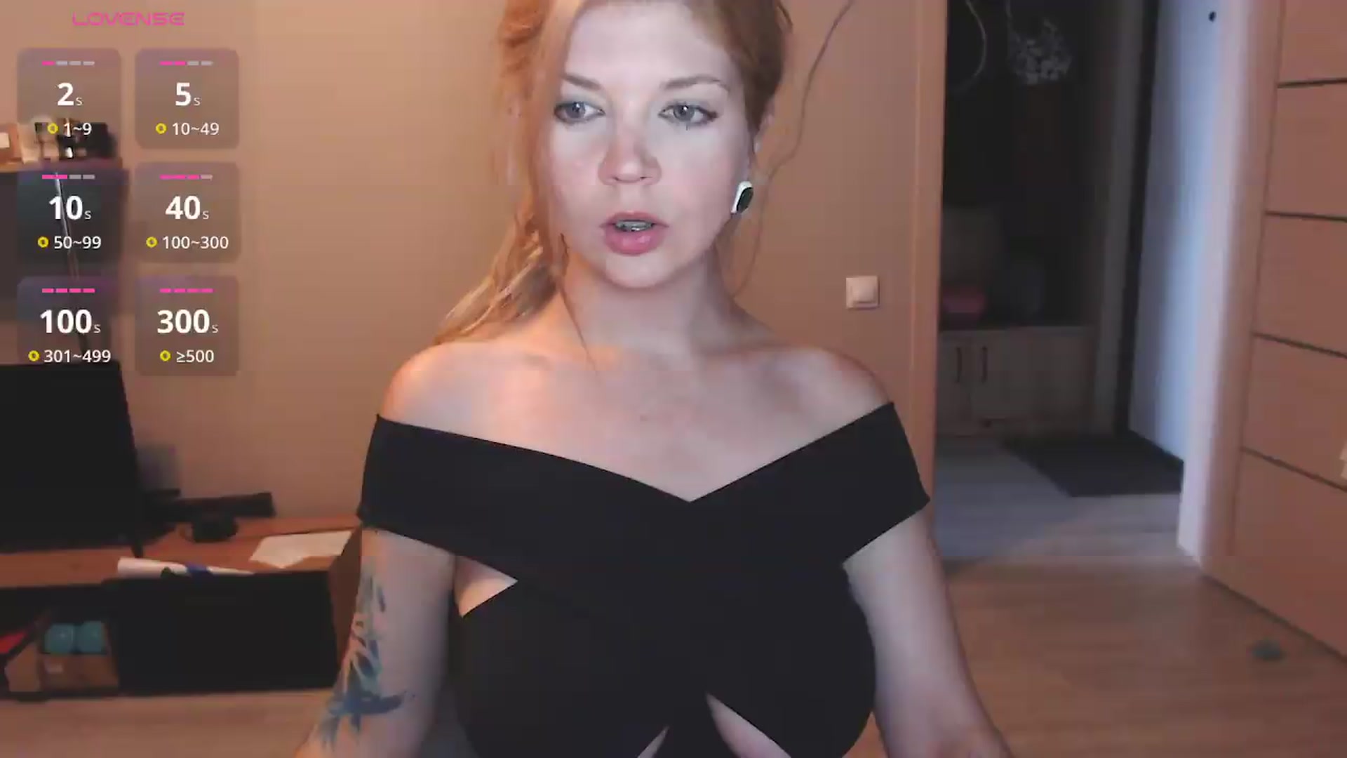Gallery image thumbnail from SharmyMy's myfreecams stream on, 06/25/2026, 07:01 image 2 of 20