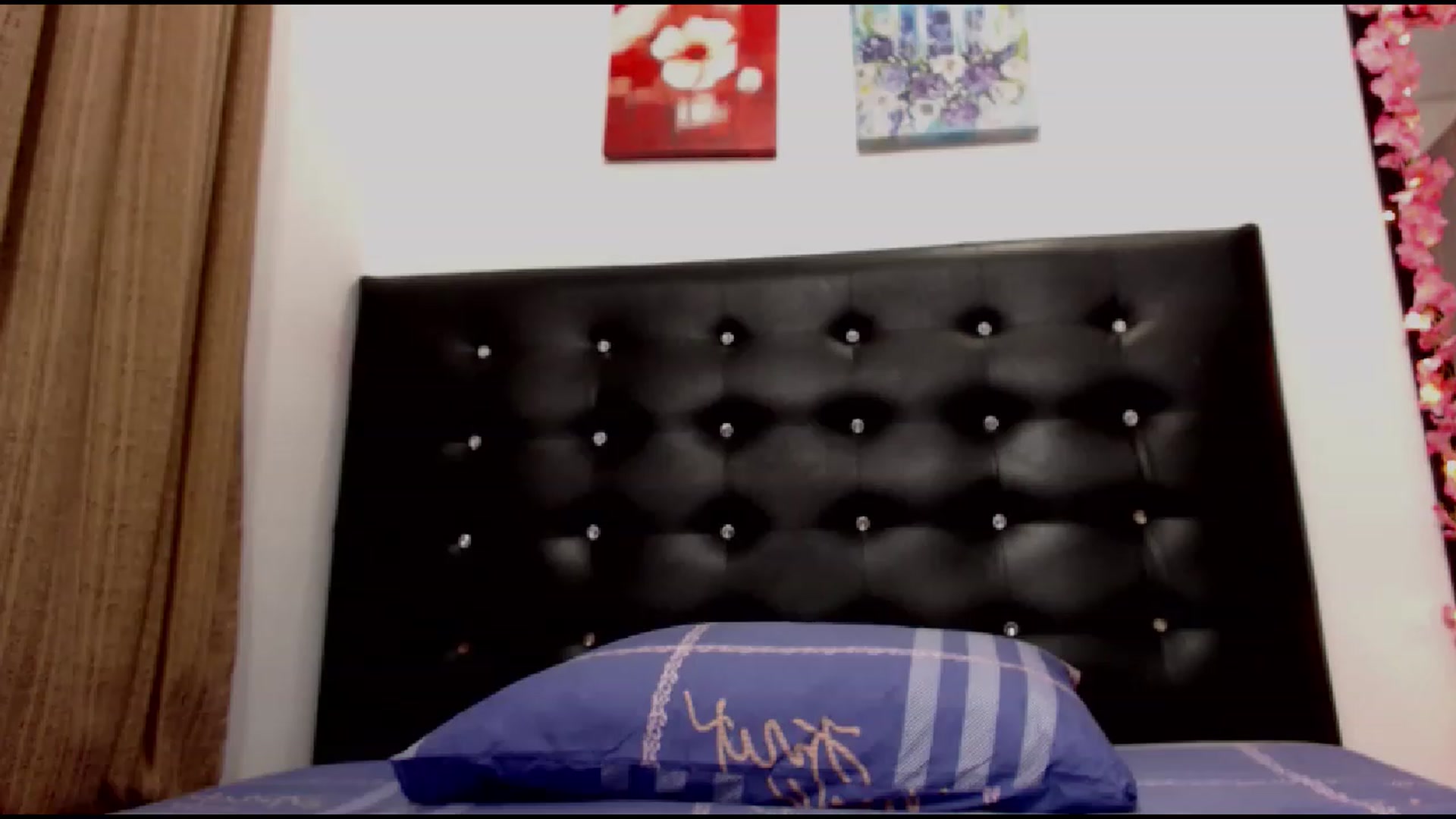 Gallery image thumbnail from Sharon_Angels's myfreecams stream on, 03/26/2023, 03:40 image 9 of 20