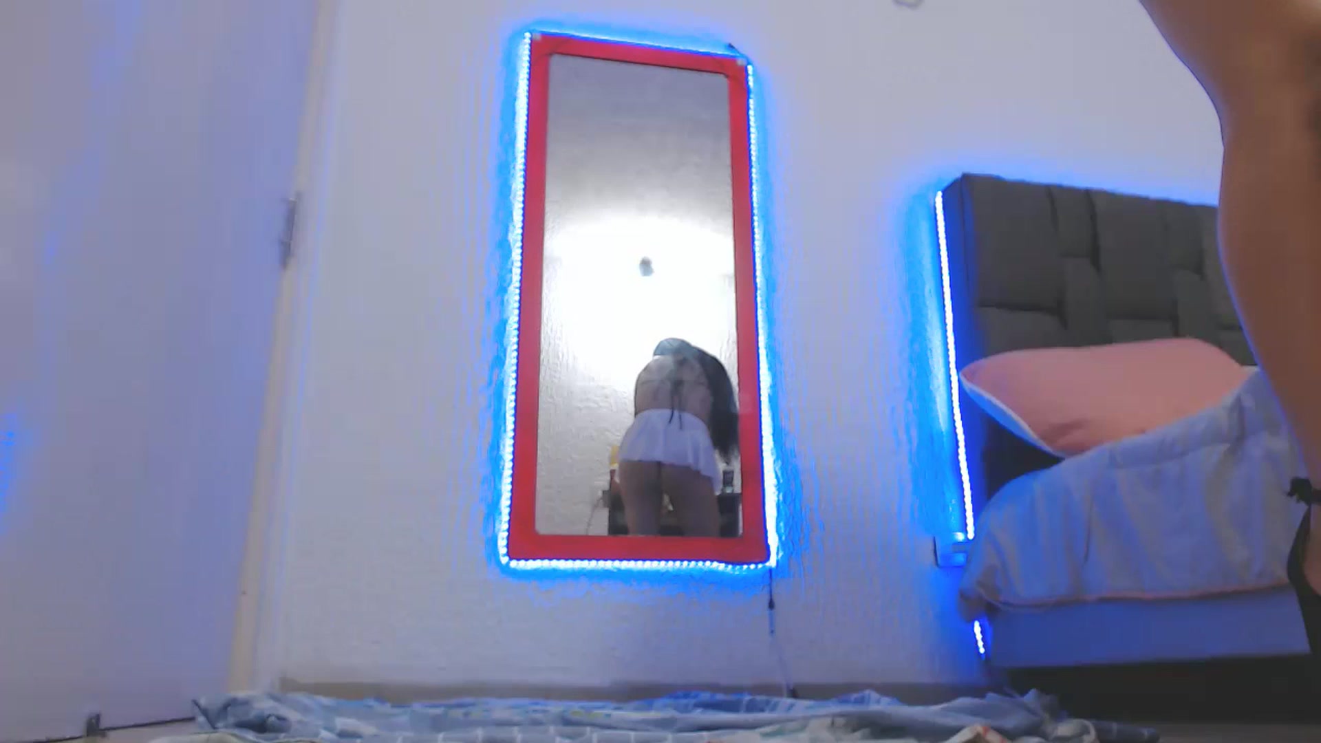 Gallery image thumbnail from Sharon_Angels's myfreecams stream on, 11/05/2023, 07:52 image 1 of 20