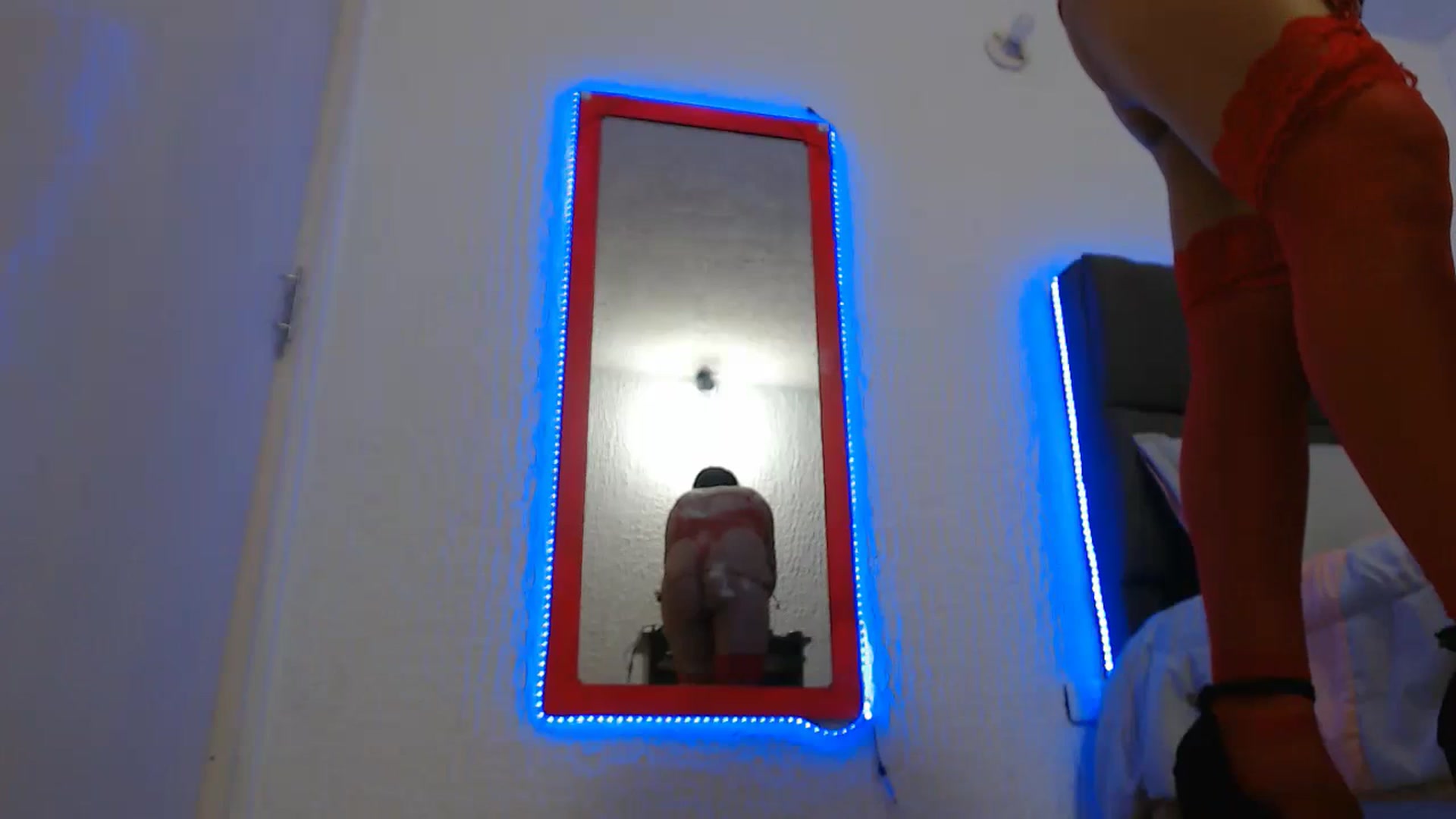 Gallery image thumbnail from Sharon_Angels's myfreecams stream on, 11/26/2023, 04:06 image 2 of 20