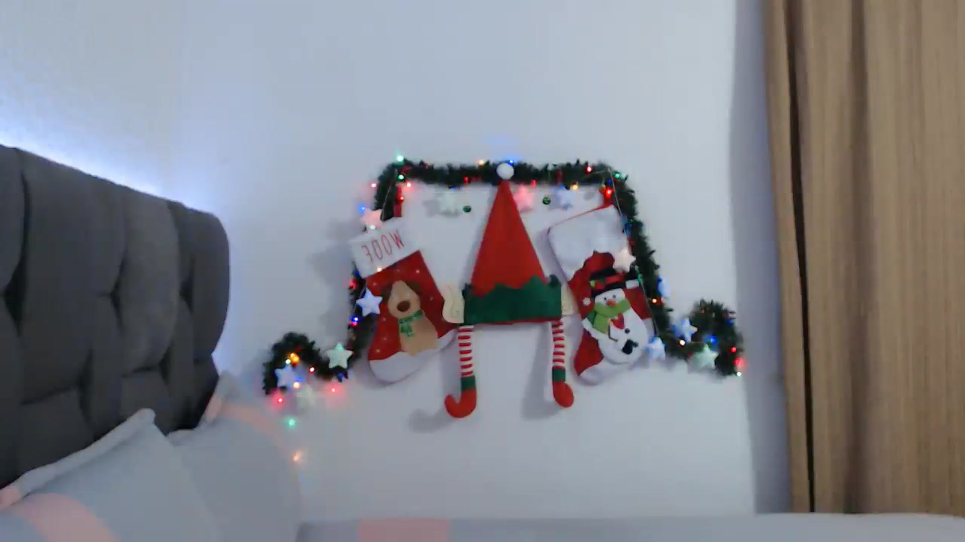 Gallery image thumbnail from Sharon_Angels's myfreecams stream on, 12/10/2023, 03:41 image 7 of 20