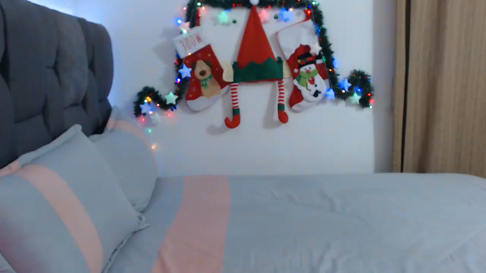 Gallery image thumbnail from Sharon_Angels's myfreecams stream on, 12/10/2023, 03:41 image 6 of 20
