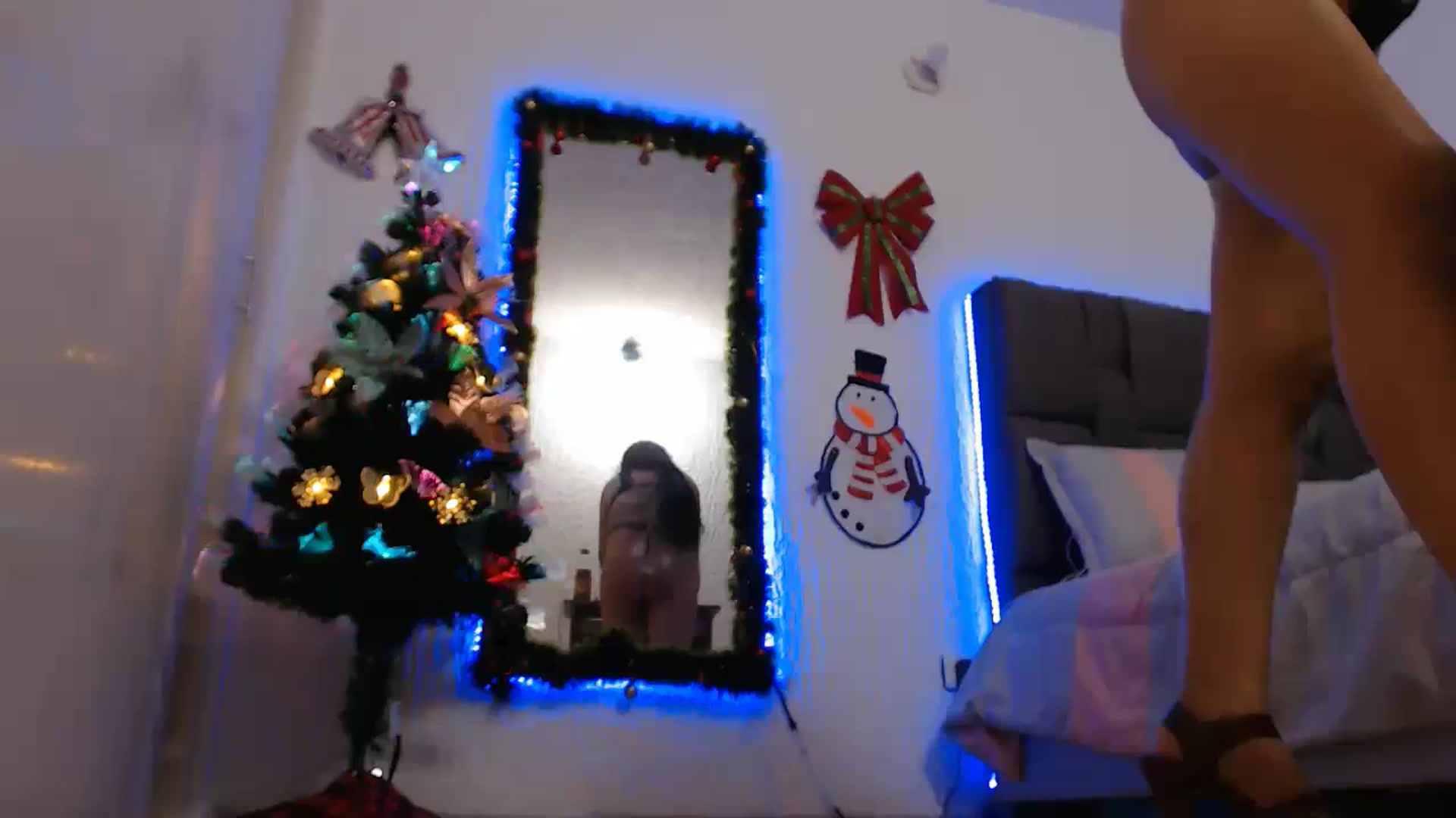 Gallery image thumbnail from Sharon_Angels's myfreecams stream on, 12/10/2023, 06:20 image 10 of 20