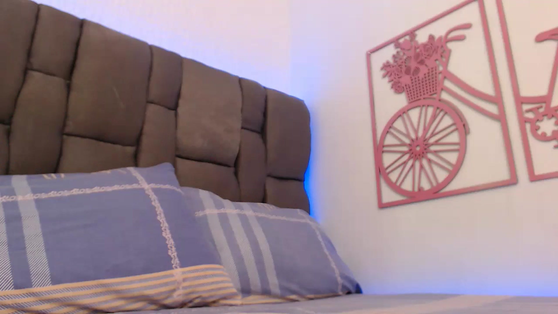 Gallery image thumbnail from Sharon_Angels's myfreecams stream on, 06/02/2024, 04:25 image 11 of 20