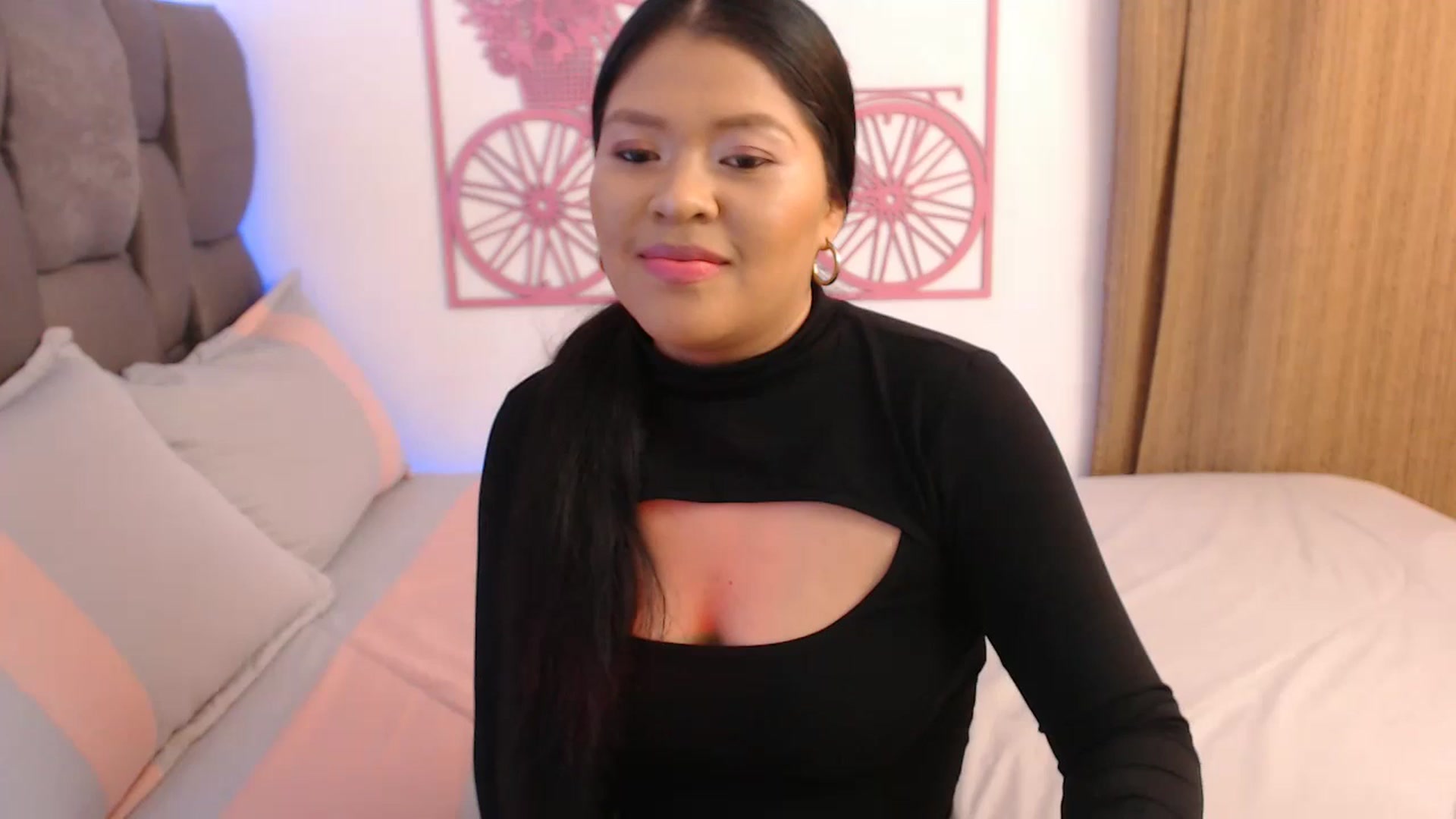 Gallery image thumbnail from Sharon_Angels's myfreecams stream on, 06/27/2024, 07:31 image 1 of 20