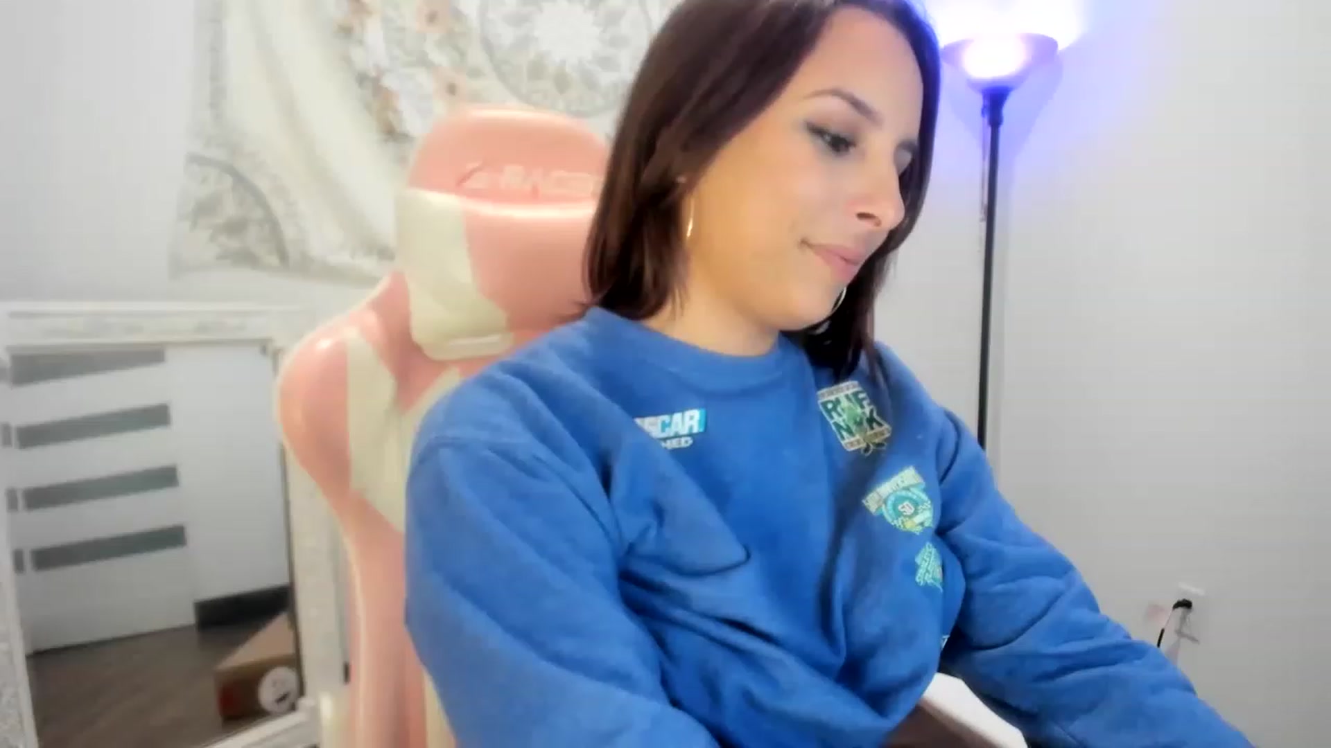 Gallery image thumbnail from ShaunaSays's myfreecams stream on, 04/28/2023, 19:58 image 7 of 20