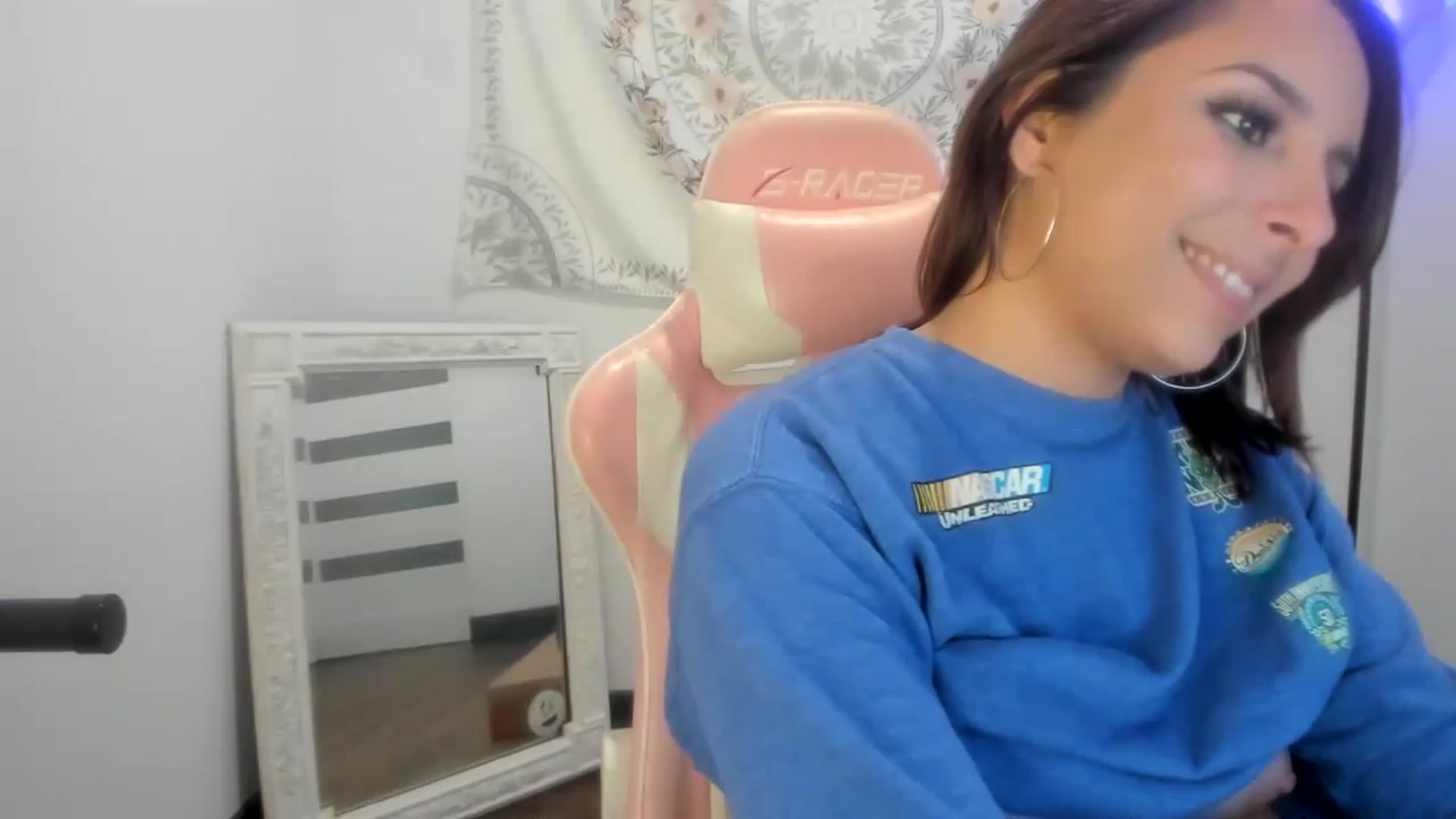Gallery image thumbnail from ShaunaSays's myfreecams stream on, 04/28/2023, 20:40 image 2 of 20