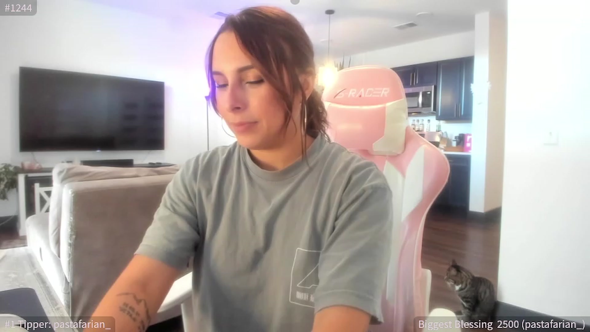 Gallery image thumbnail from ShaunaSays's myfreecams stream on, 09/12/2023, 16:12 image 14 of 20