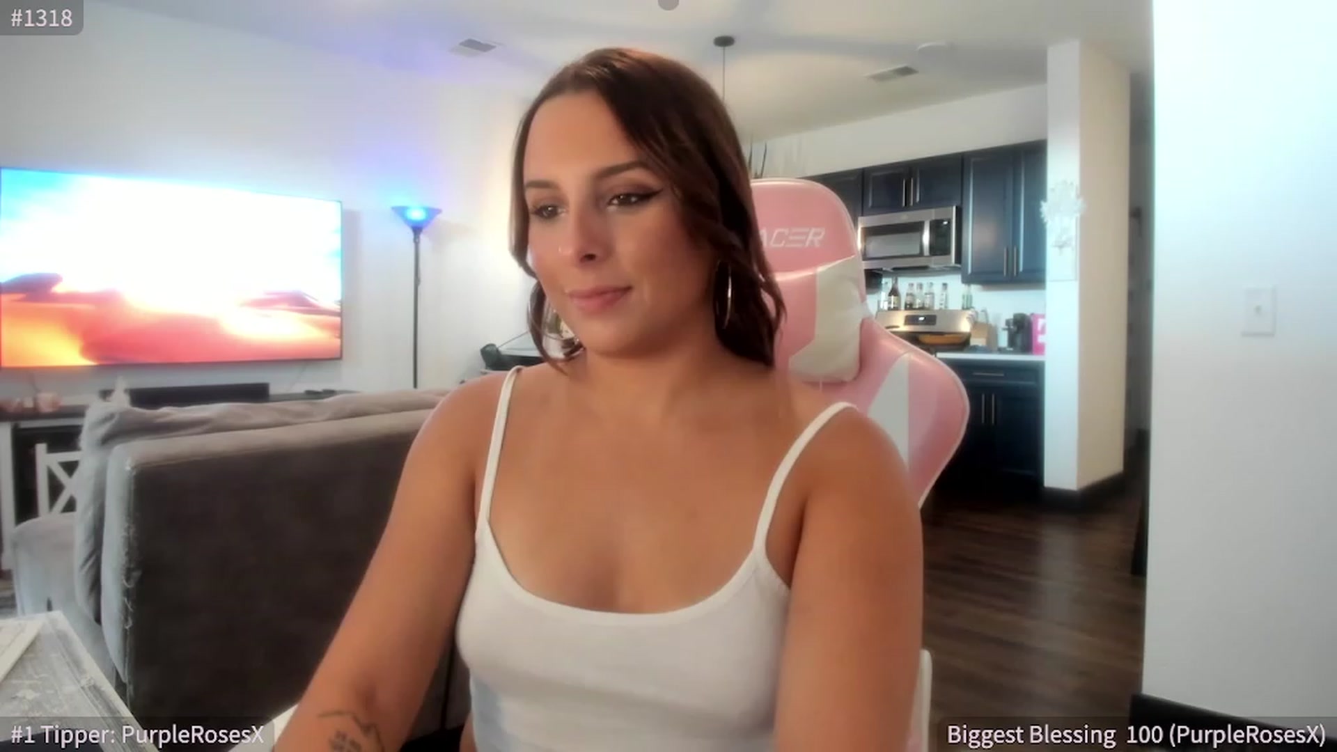 Gallery image thumbnail from ShaunaSays's myfreecams stream on, 09/15/2023, 17:16 image 15 of 20