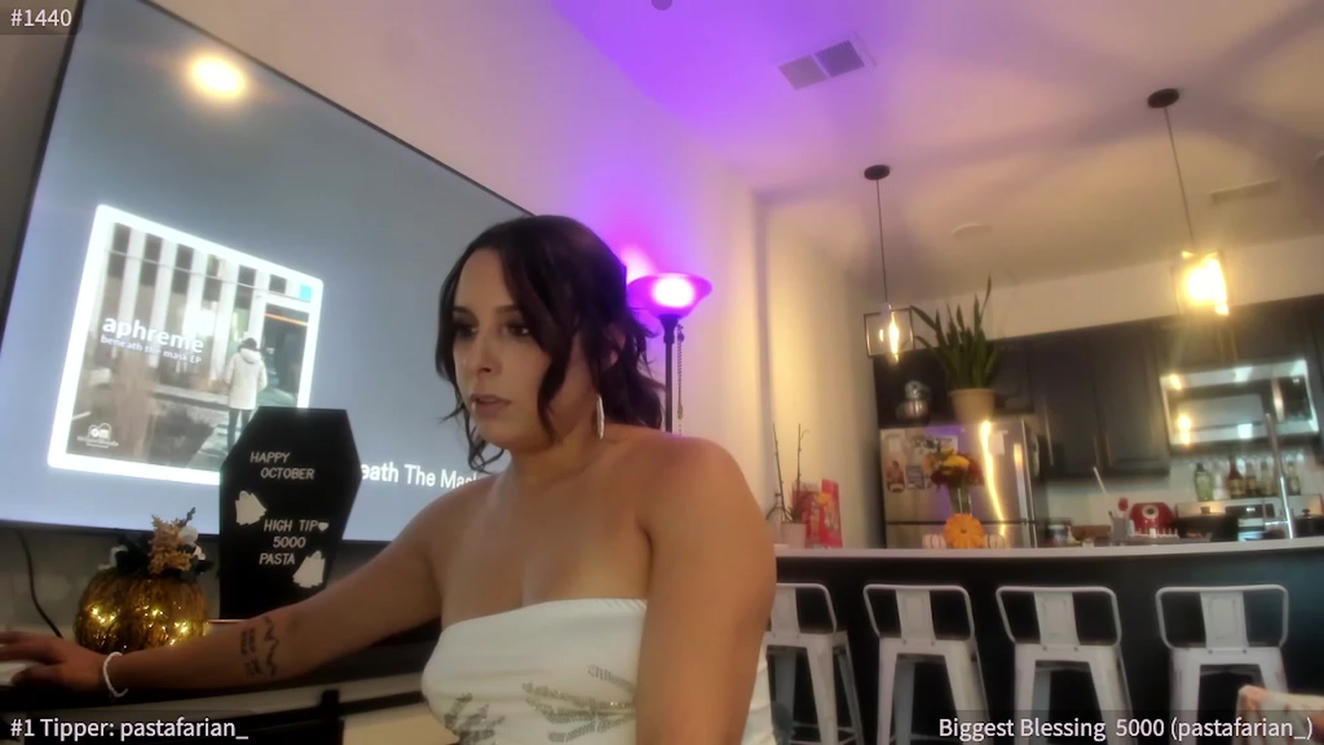 Gallery image thumbnail from ShaunaSays's myfreecams stream on, 10/12/2023, 19:20 image 20 of 20
