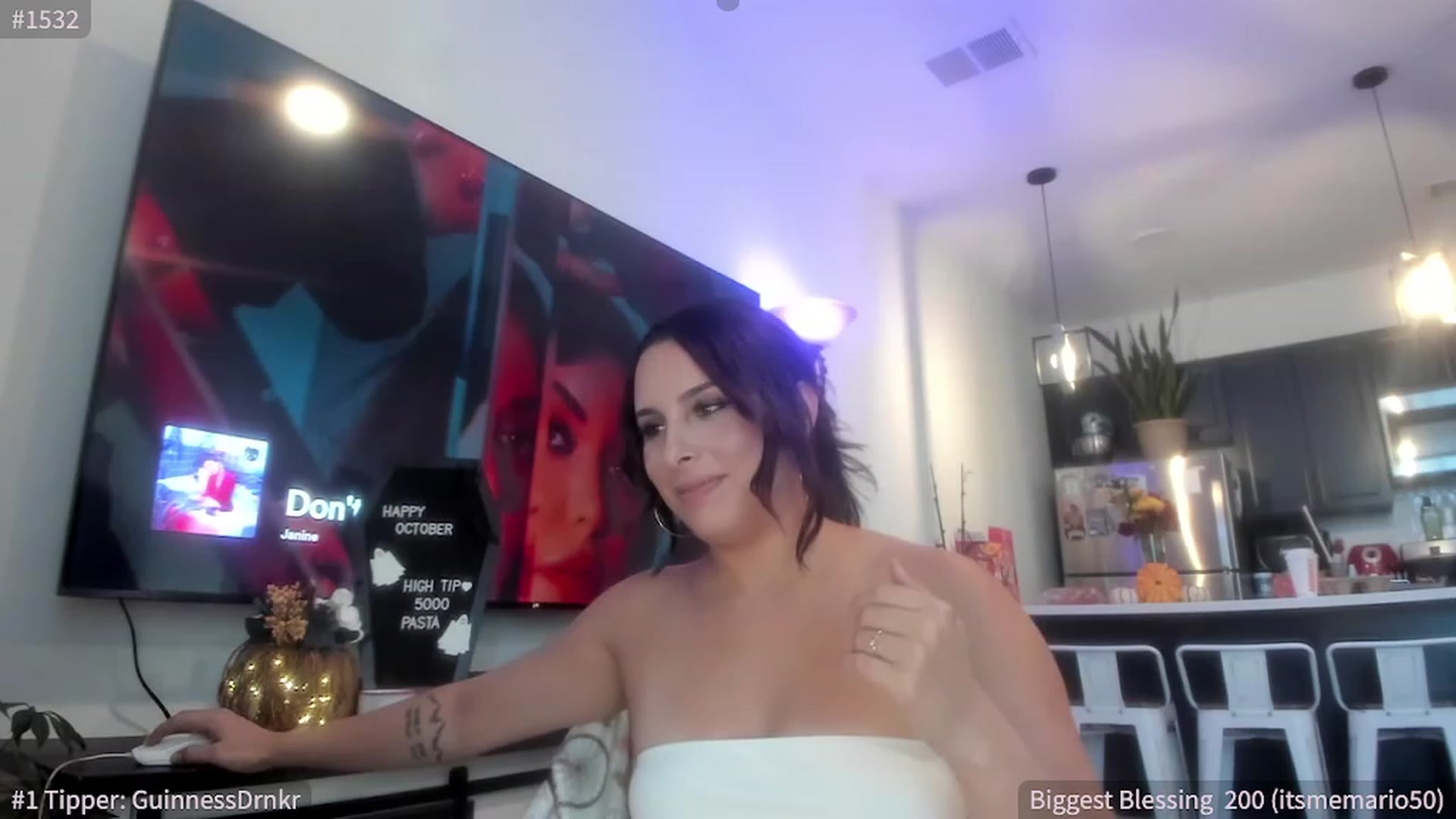 Gallery image thumbnail from ShaunaSays's myfreecams stream on, 10/13/2023, 17:30 image 14 of 20