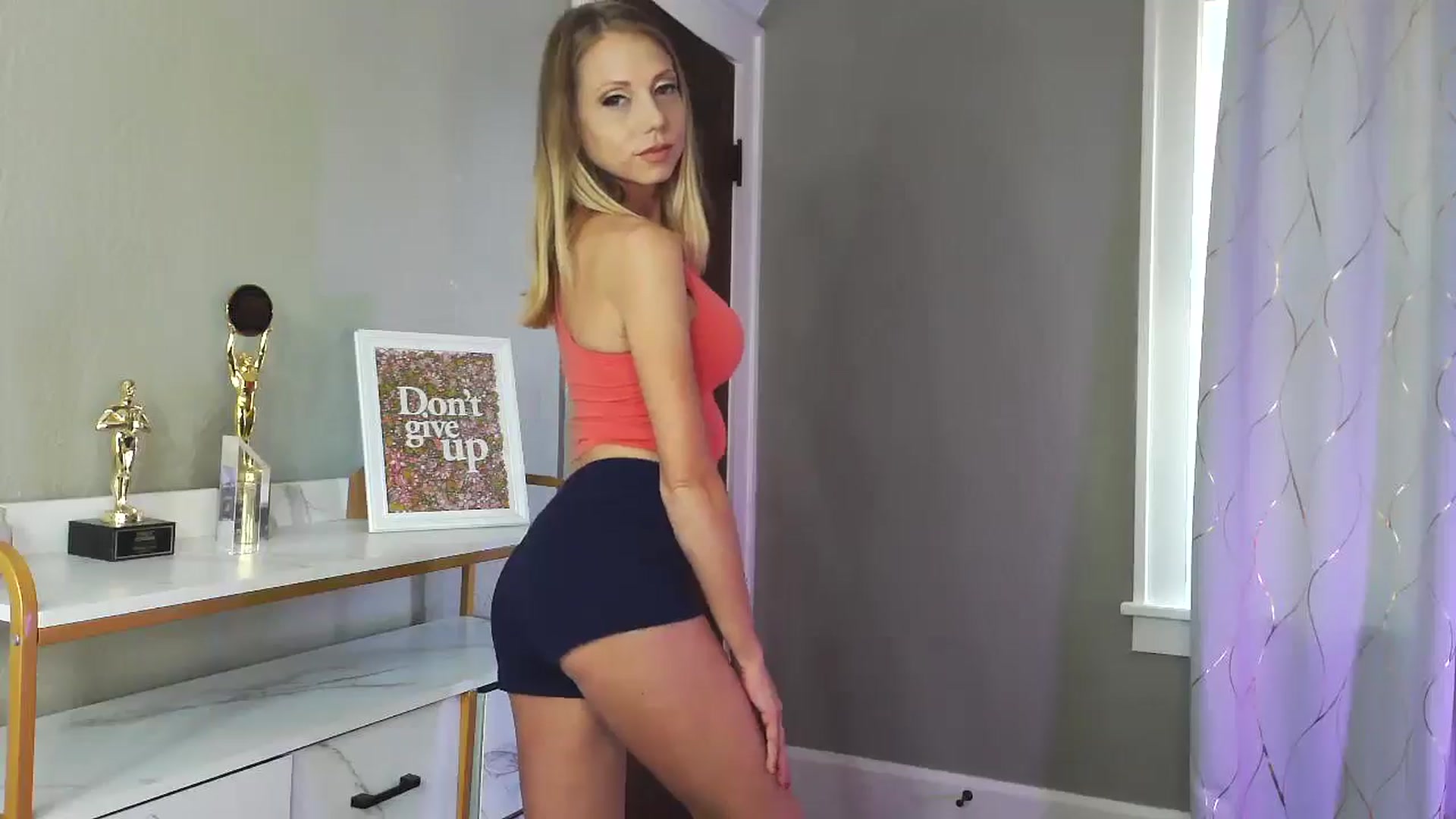 Gallery image thumbnail from ShawnaLenee's myfreecams stream on, 09/04/2024, 16:38 image 15 of 20