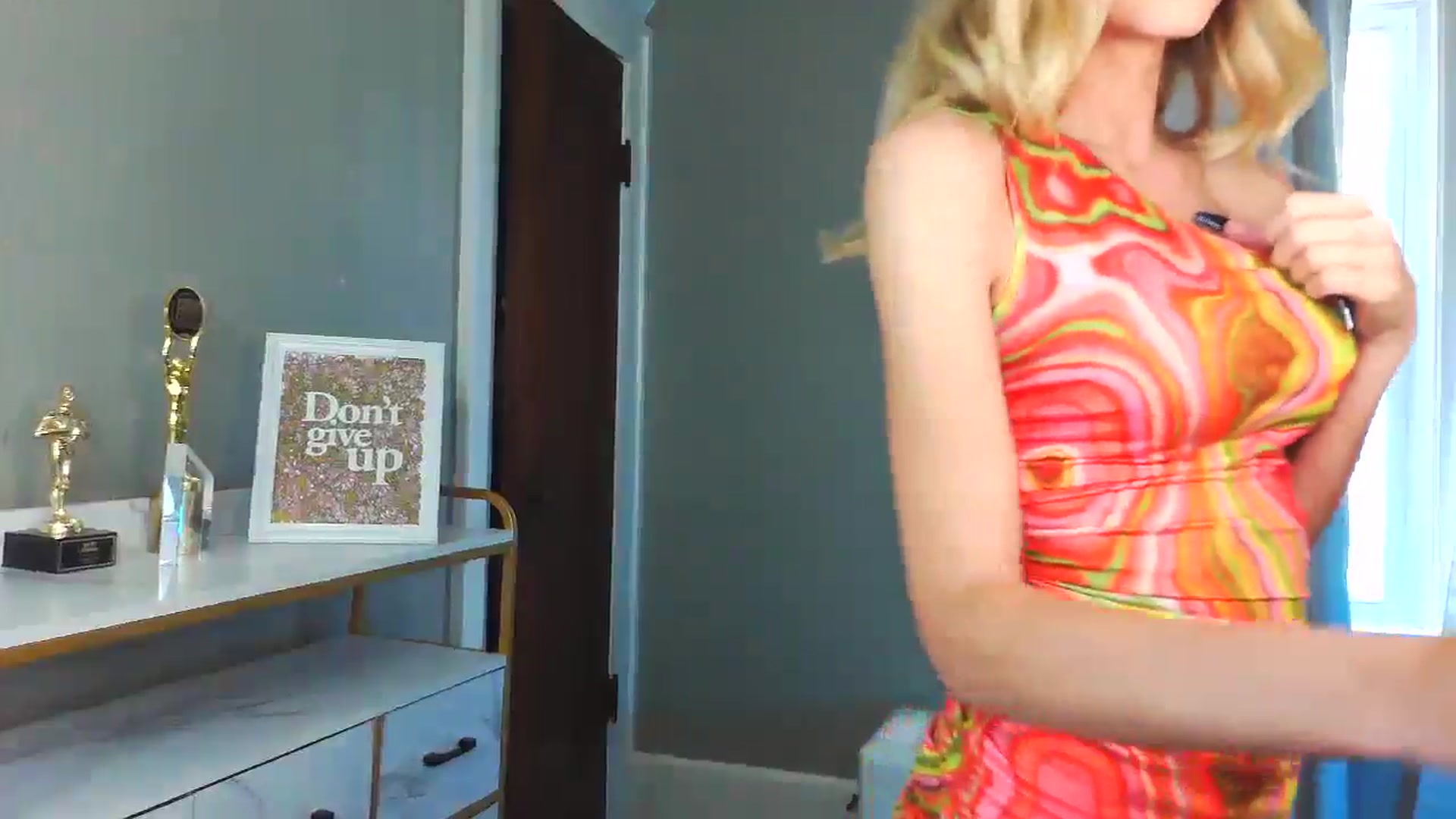 Gallery image thumbnail from ShawnaShow's myfreecams stream on, 09/16/2024, 19:16 image 11 of 20