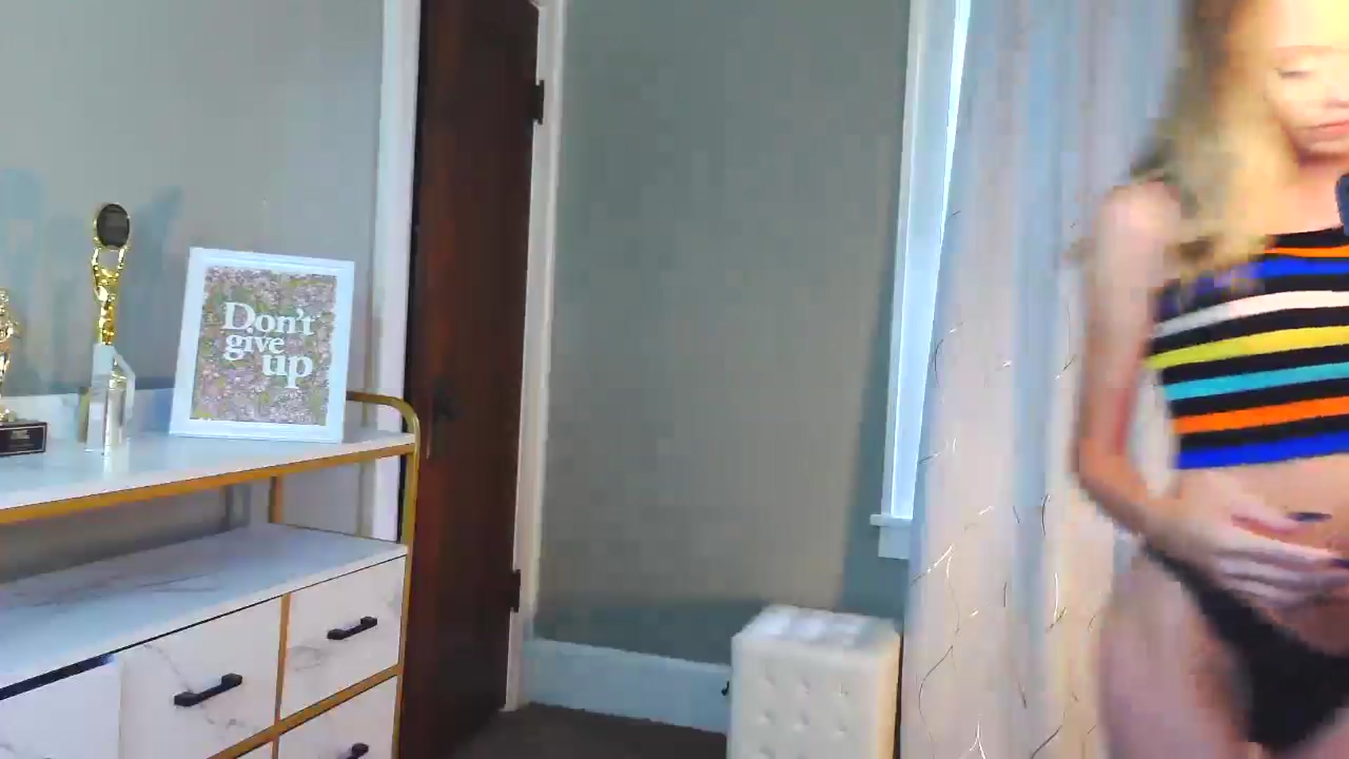 Gallery image thumbnail from ShawnaShow's myfreecams stream on, 09/17/2024, 17:45 image 14 of 20