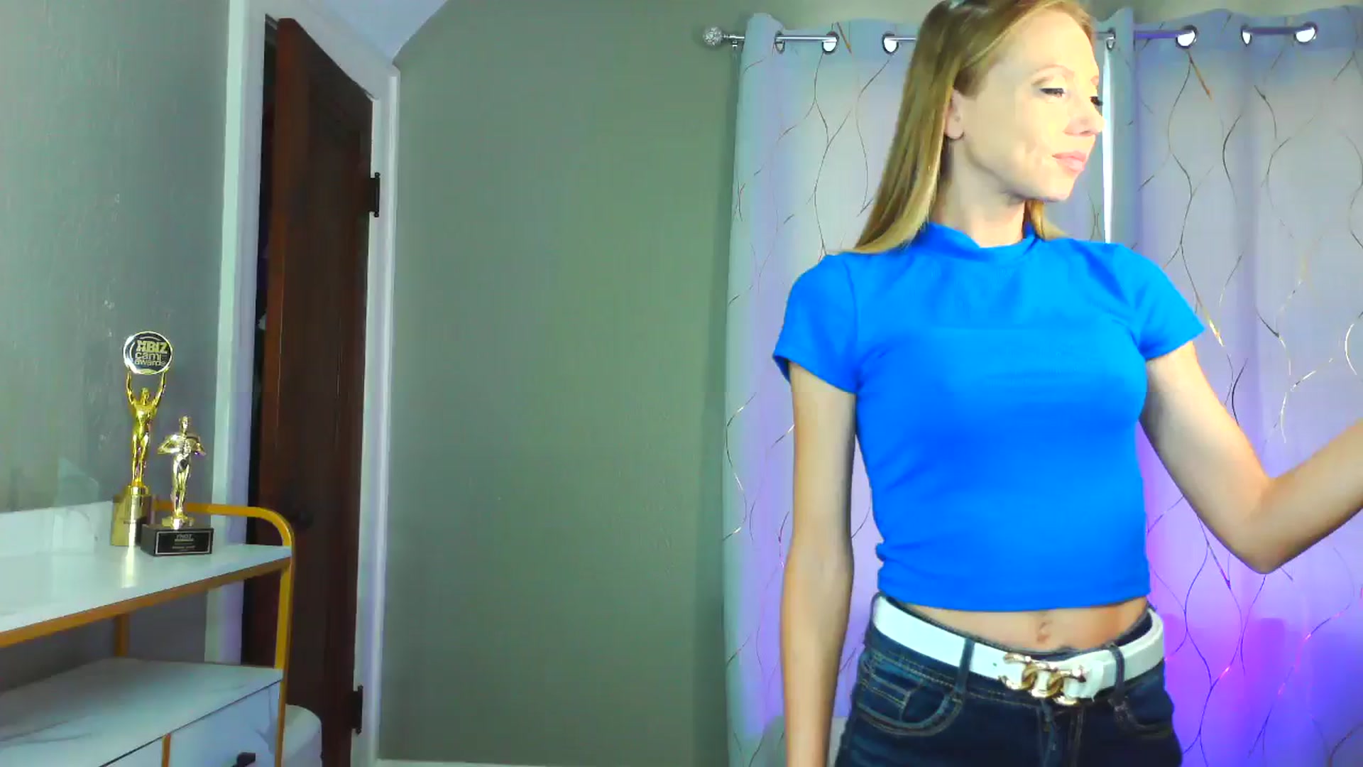Gallery image thumbnail from ShawnaShow's myfreecams stream on, 11/05/2024, 17:49 image 1 of 20