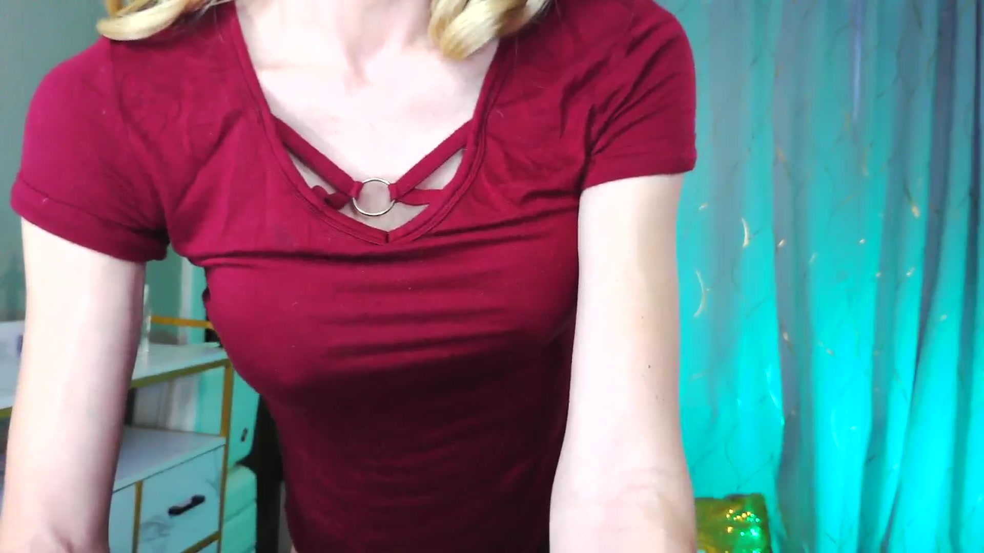 Gallery image thumbnail from ShawnaShow's myfreecams stream on, 12/16/2024, 19:13 image 18 of 20