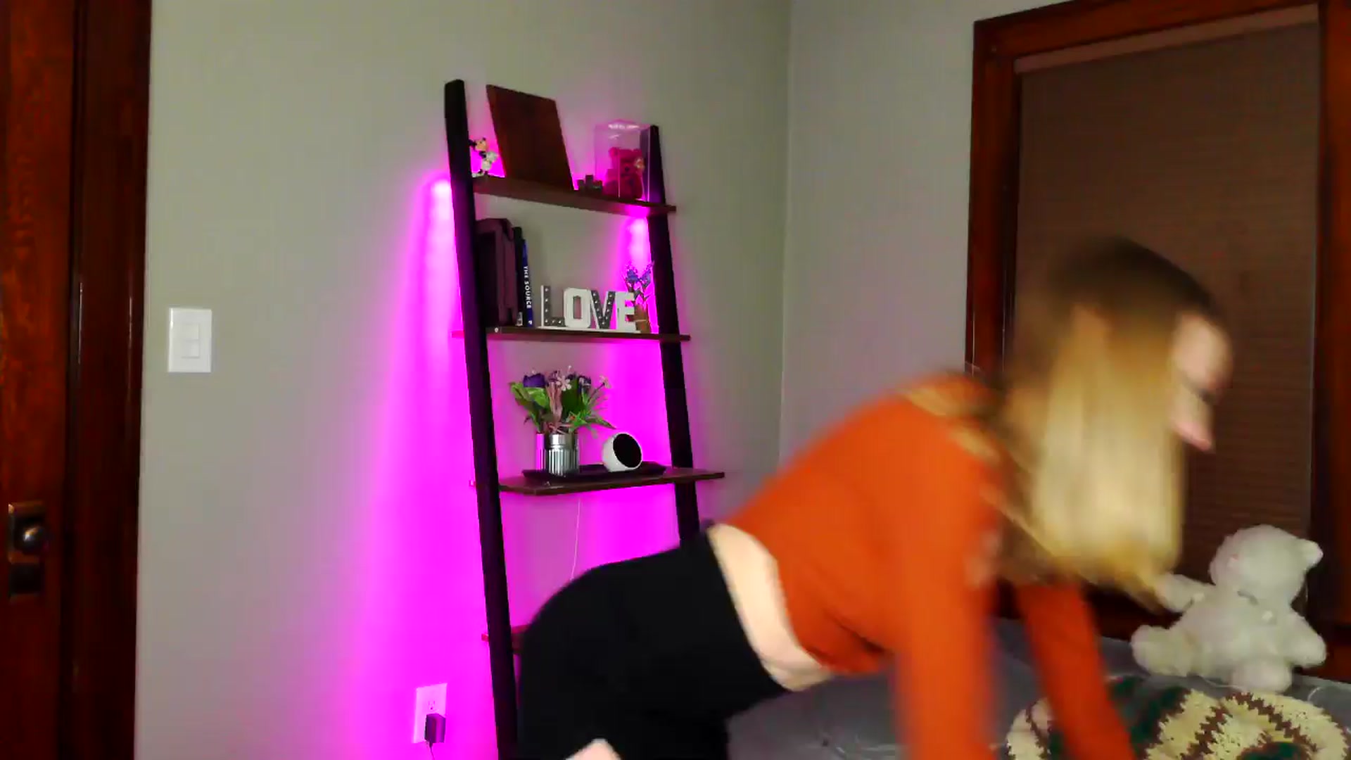 Gallery image thumbnail from ShawnaShow's myfreecams stream on, 02/24/2025, 07:06 image 1 of 20