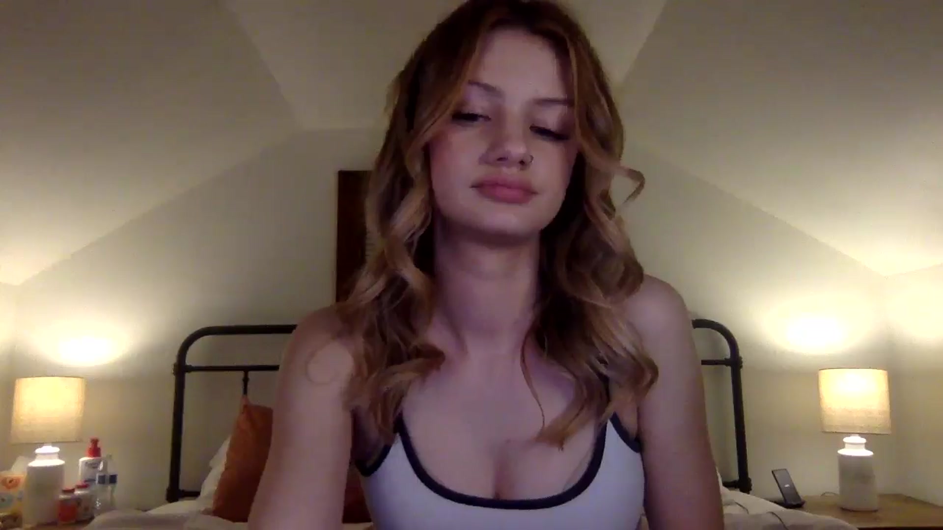 Gallery image thumbnail from ShawnaSweets0's myfreecams stream on, 03/05/2025, 04:40 image 8 of 20