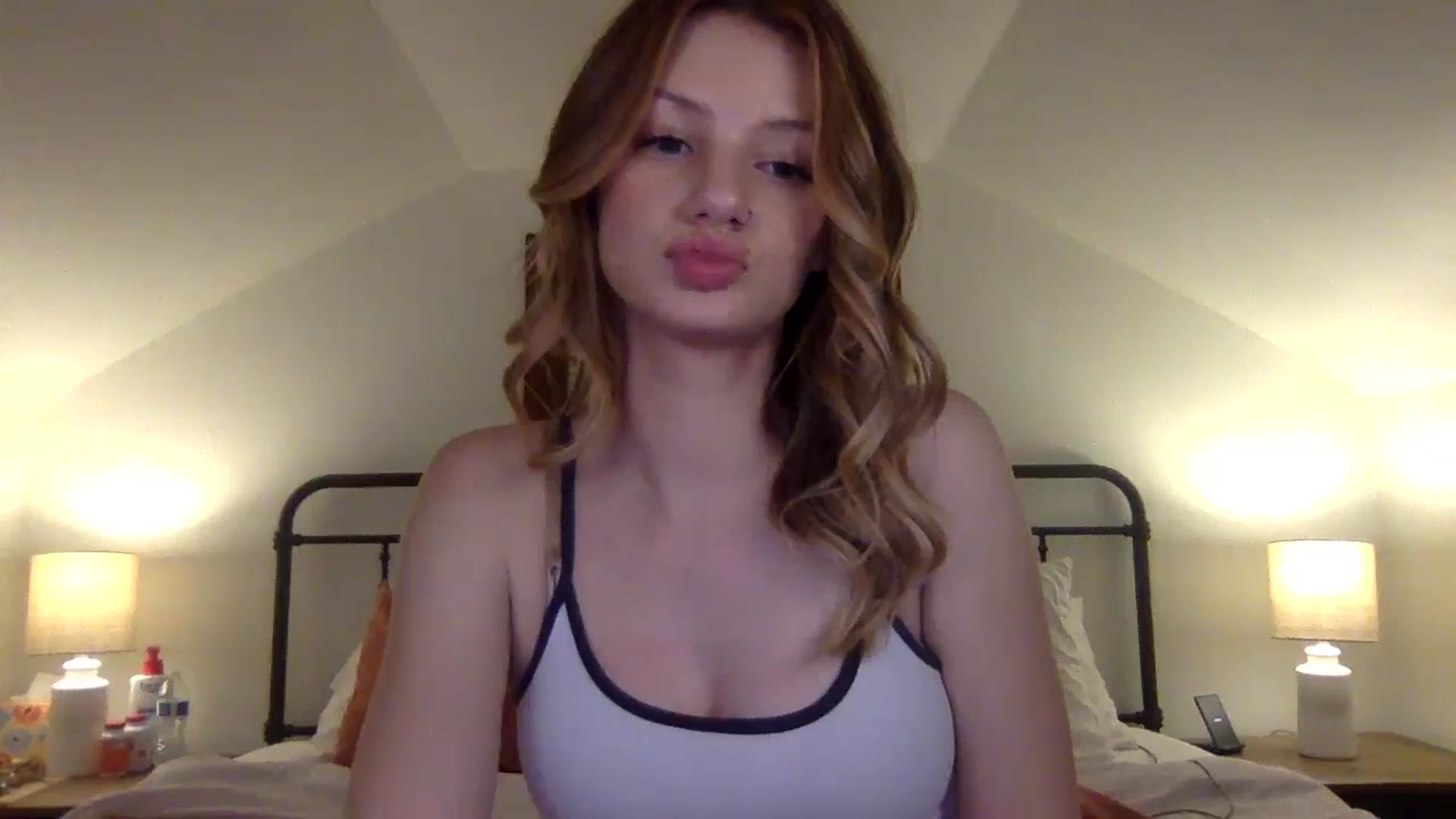 Gallery image thumbnail from ShawnaSweets0's myfreecams stream on, 03/05/2025, 04:40 image 19 of 20