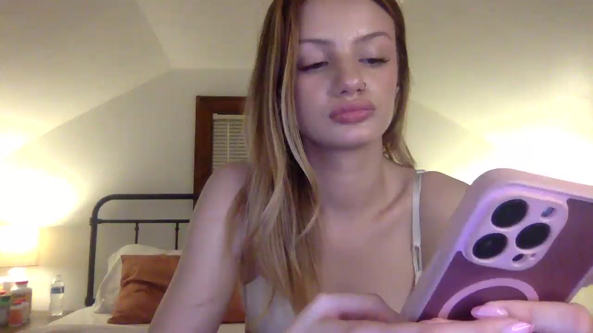 Gallery image thumbnail from ShawnaSweets0's myfreecams stream on, 03/11/2025, 06:18 image 17 of 20