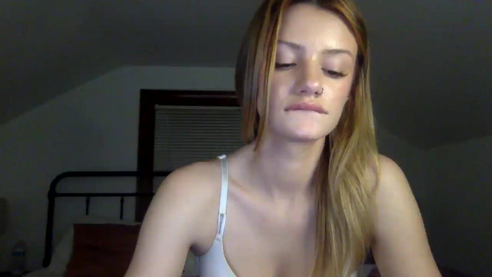 Gallery image thumbnail from ShawnaSweets0's myfreecams stream on, 03/11/2025, 08:00 image 20 of 20