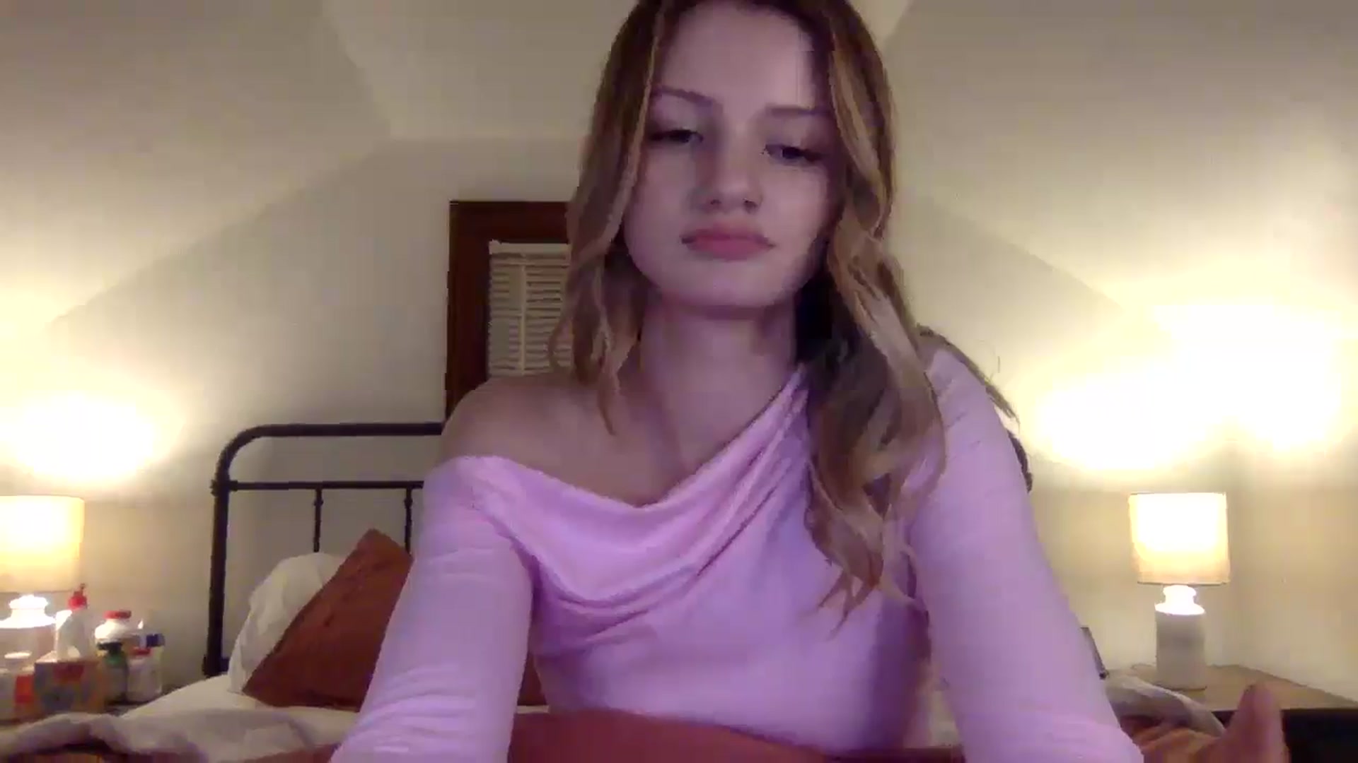 Gallery image thumbnail from ShawnaSweets0's myfreecams stream on, 03/13/2025, 07:15 image 18 of 20