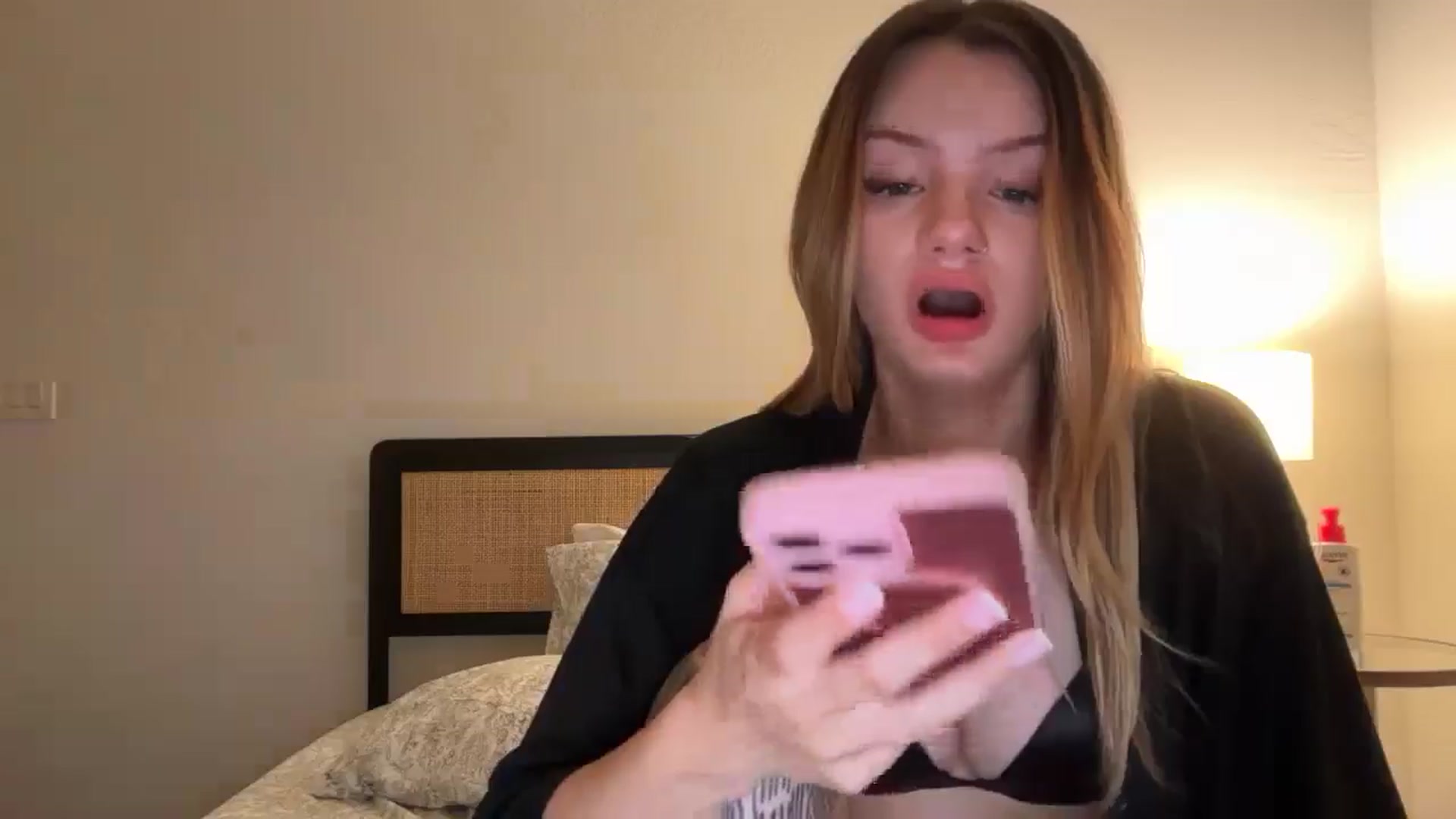 Gallery image thumbnail from ShawnaSweets0's myfreecams stream on, 09/24/2025, 08:48 image 8 of 20