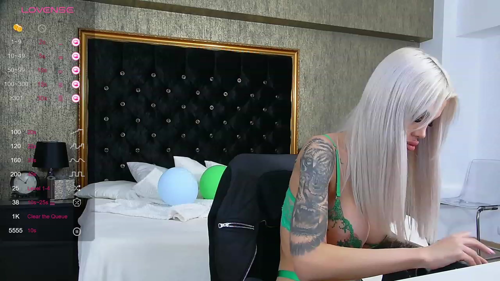 Gallery image thumbnail from Shayblonde's myfreecams stream on, 02/25/2024, 18:41 image 8 of 20