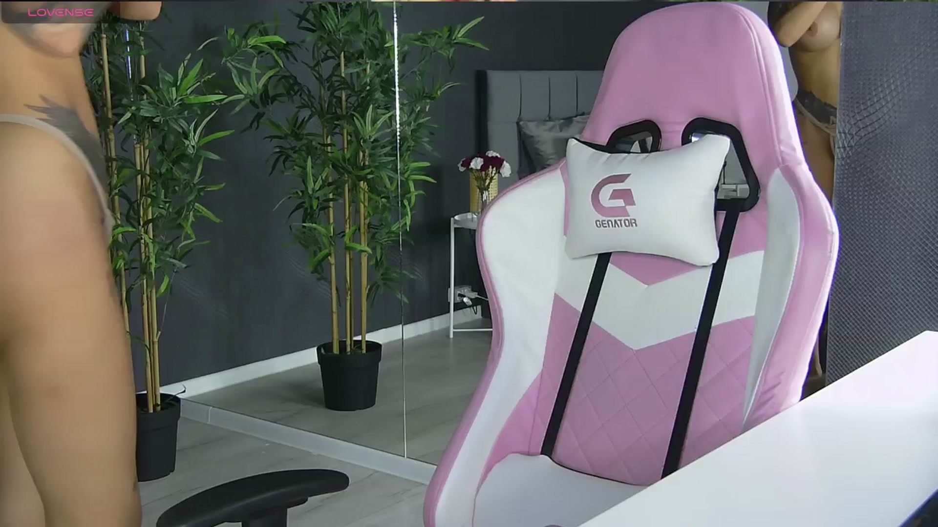 Gallery image thumbnail from Shayblonde's myfreecams stream on, 06/29/2024, 18:10 image 11 of 20