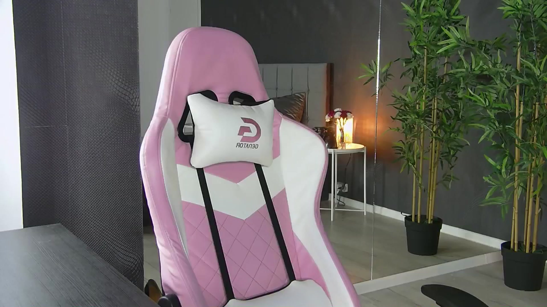 Gallery image thumbnail from Shayblonde's myfreecams stream on, 07/24/2024, 21:03 image 16 of 20