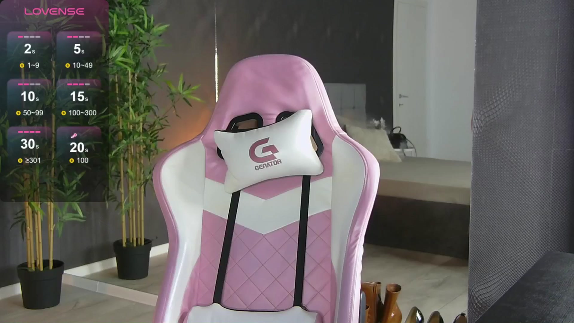 Gallery image thumbnail from Shayblonde's myfreecams stream on, 08/24/2024, 22:39 image 17 of 20