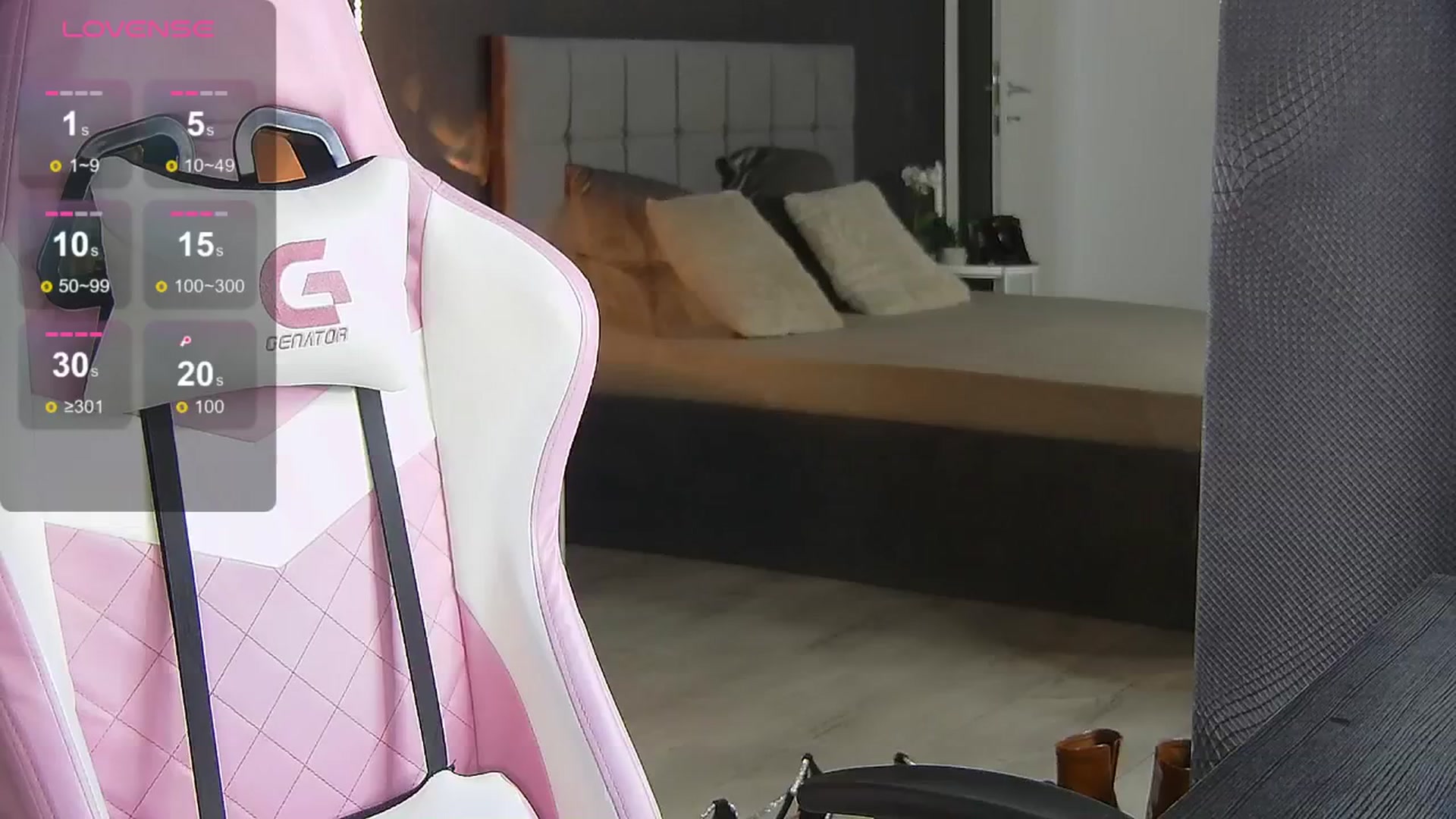 Gallery image thumbnail from Shayblonde's myfreecams stream on, 08/31/2024, 01:49 image 18 of 20