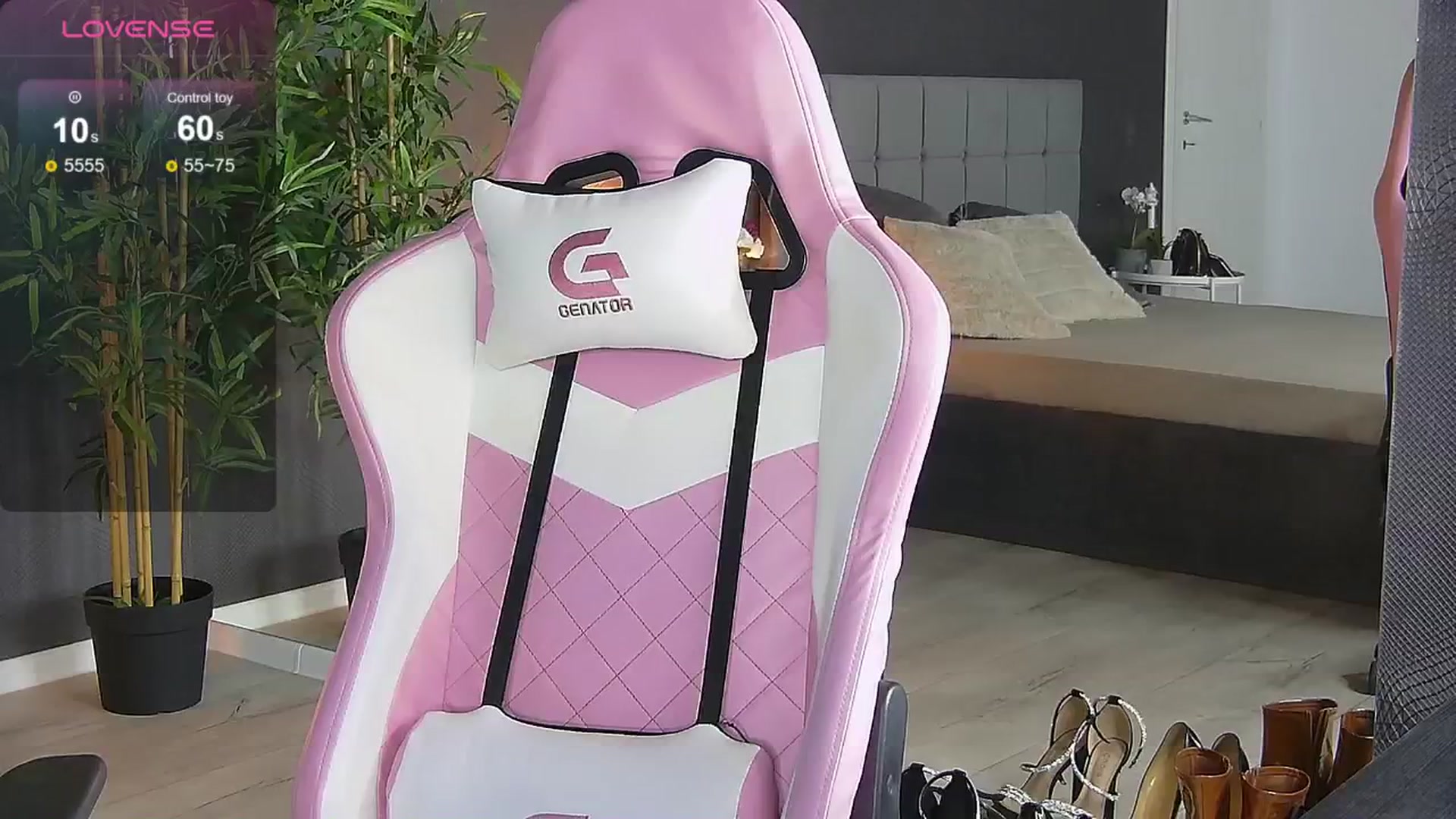 Gallery image thumbnail from Shayblonde's myfreecams stream on, 09/03/2024, 01:01 image 10 of 20
