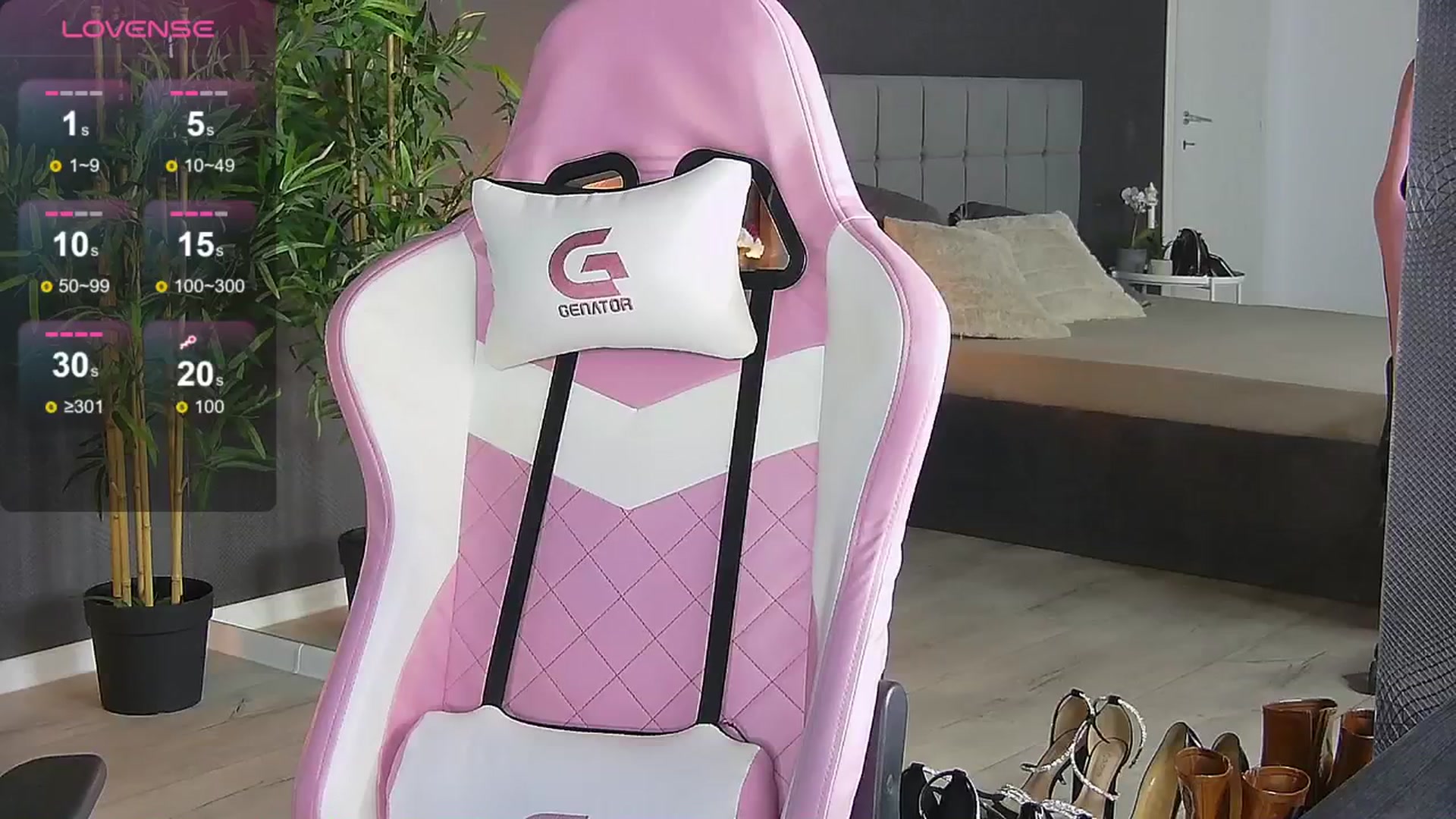 Gallery image thumbnail from Shayblonde's myfreecams stream on, 09/03/2024, 01:01 image 12 of 20
