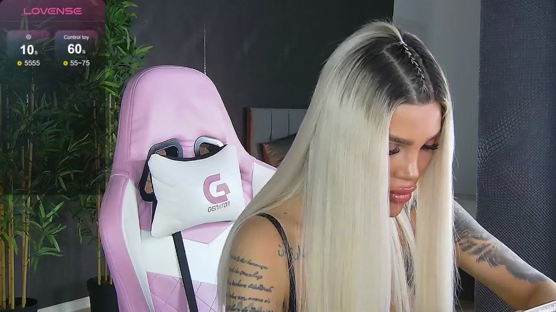Gallery image thumbnail from Shayblonde's myfreecams stream on, 09/03/2024, 20:07 image 2 of 20